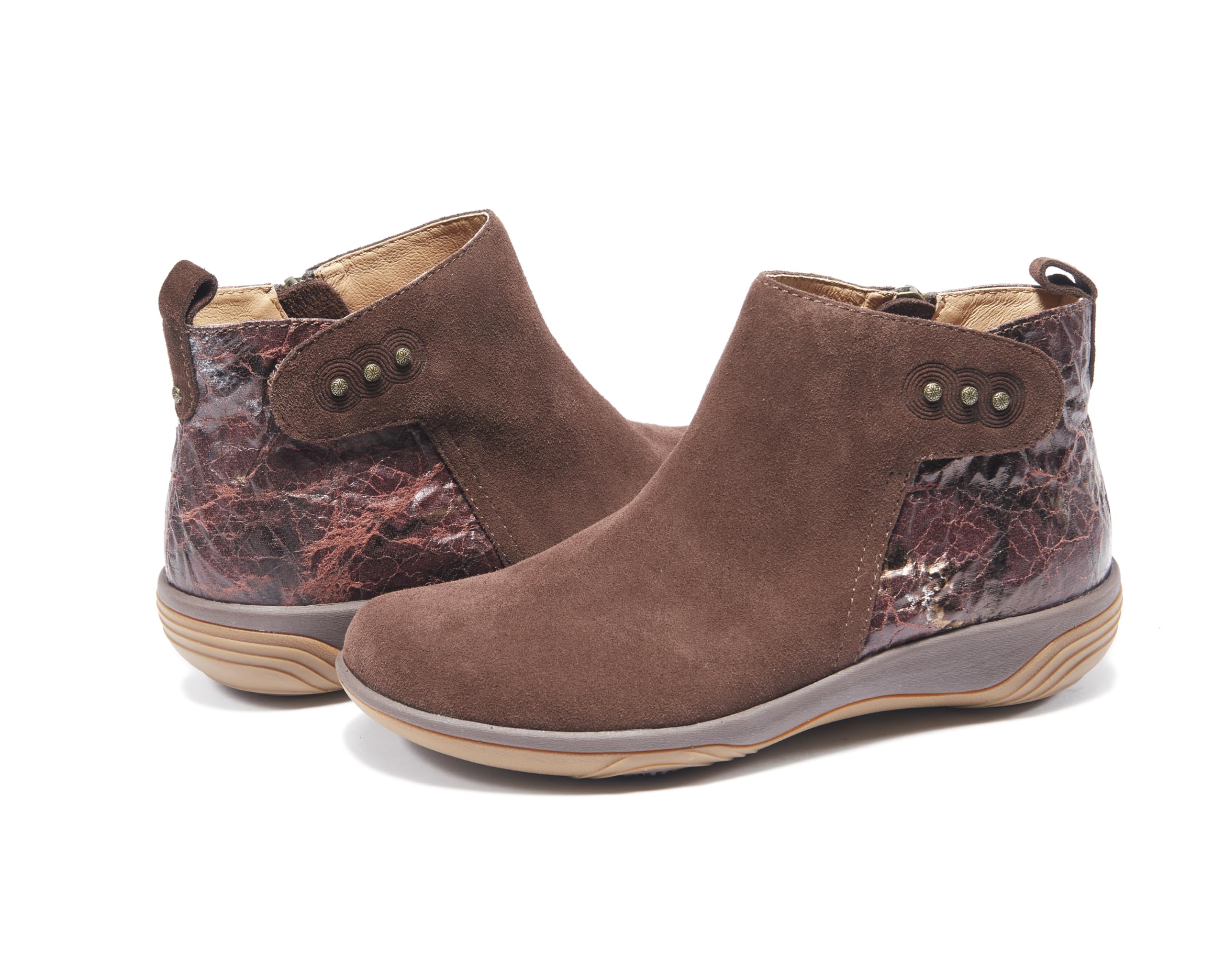 H lsa Footwear WOMENS ALTHEA SUEDE ANKLE BOOTIE
