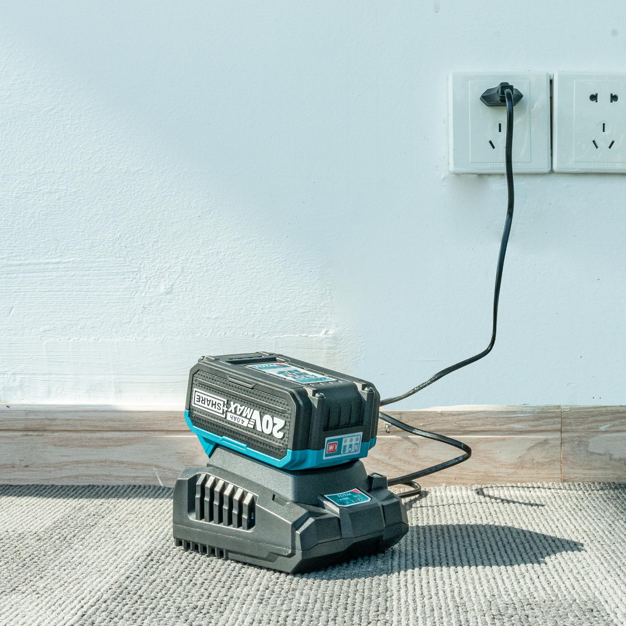 Cloueuse à Broches - TOTAL - 20V - Sans Fil - Capacité 105 Clous