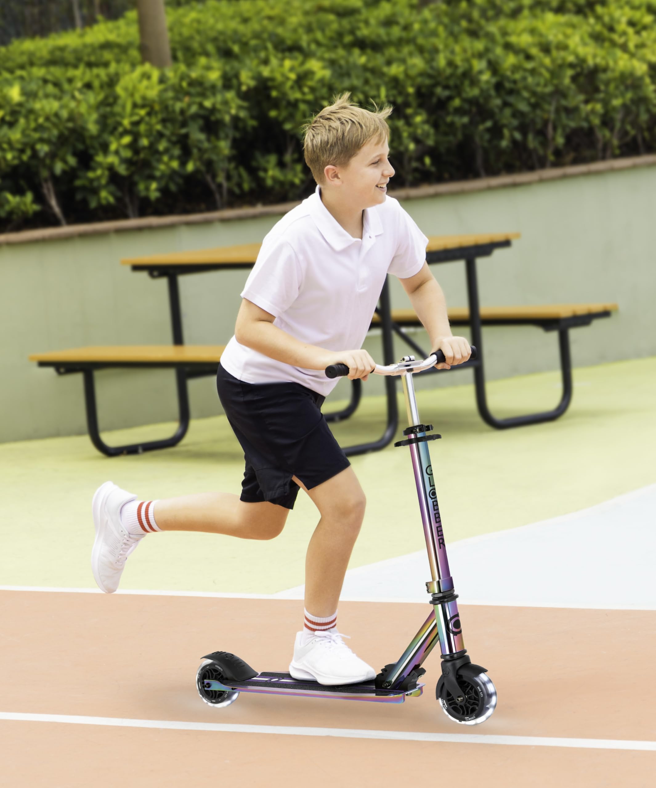 Globber - Flow Element Lights - Trottinette Pliable 2 Roues pour Les Enfants à partir de 5 Ans et Ados