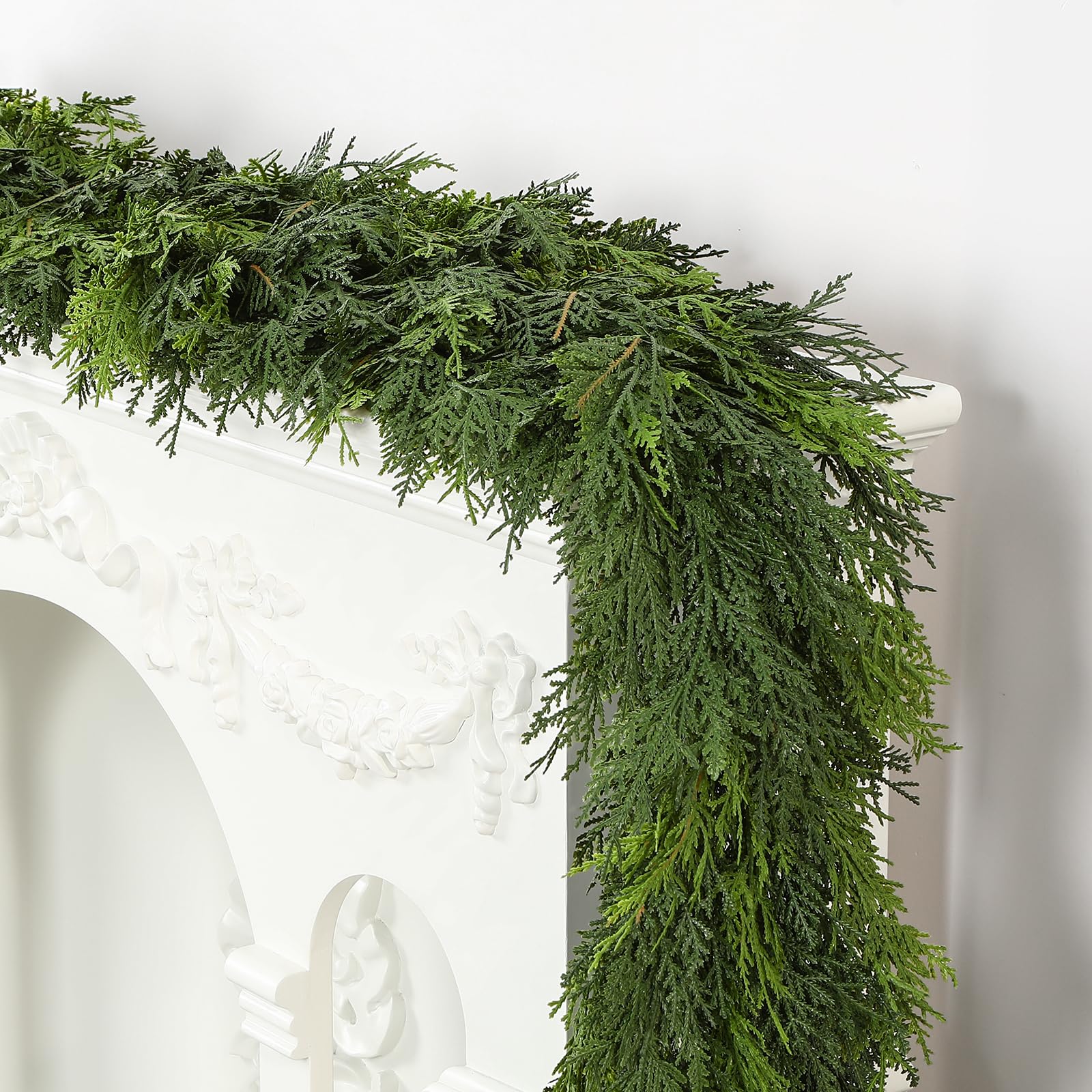 SHareconn 182cm Realistic Christmas Garland With 90 leaves