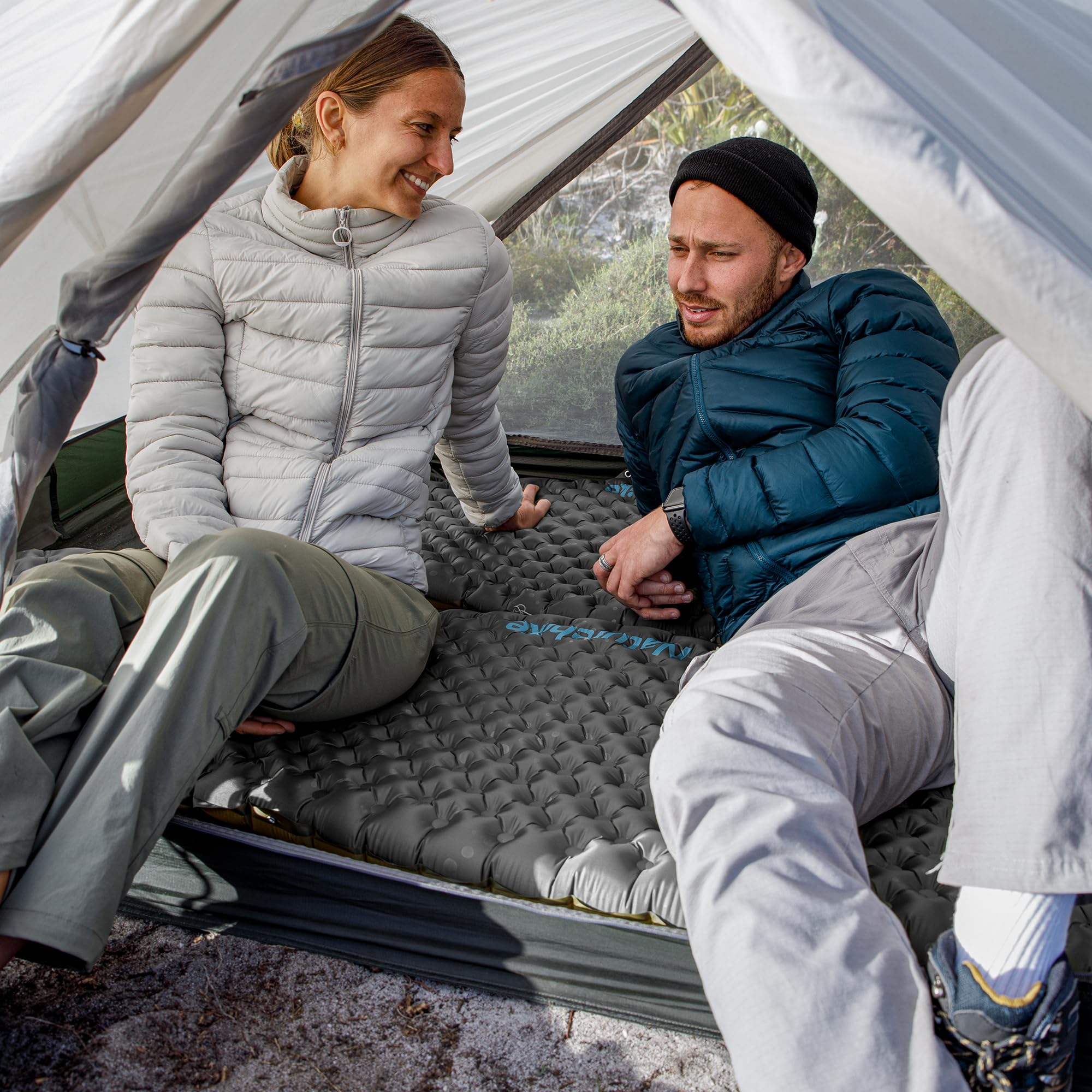 Naturehike Thermal 3,5R Materassino da campeggio Ultralight, 4 stagioni (-6 ℃), autogonfiabile con borsa gonfiabile, materasso ad aria durevole, alto valore R, alto isolamento, per l'inverno
