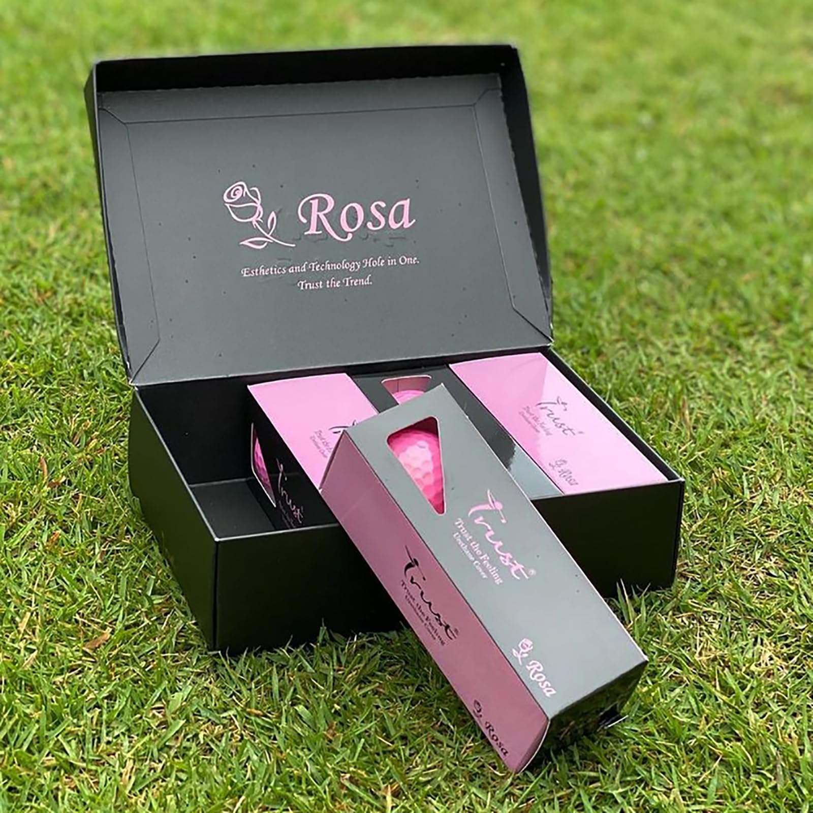 Trust Balles de Golf Aurora – Haute visibilité, Longue Distance, vol Stable, trajectoire Droite, arrêt Puissant, uréthane Cristal, qualité Tour, Noyau 3 Couches Dynamique, 12/48 balles