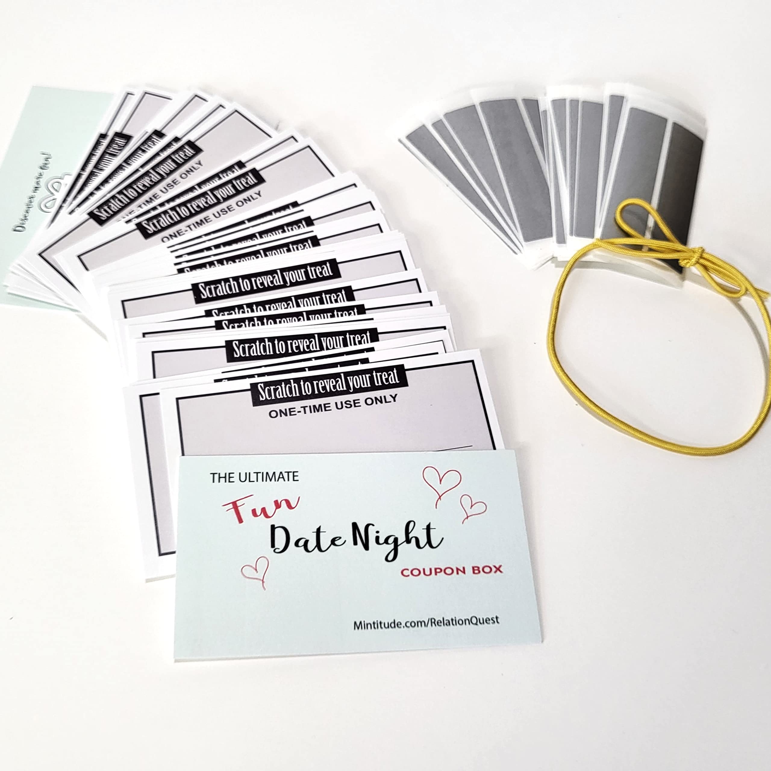 Mintitude Date Night Gutscheinbuch, Rubbelbuch, romantisches Paargeschenk, lustiges & spannendes Kartenspiel mit abenteuerlichen Date-Ideen für Paare (Datum Nacht)
