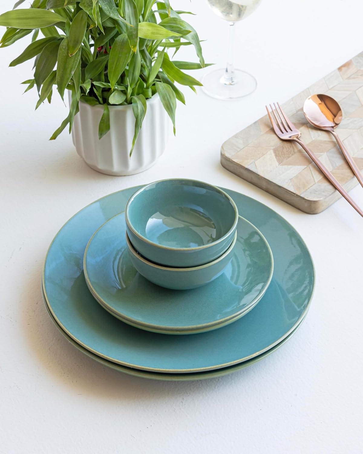 ceramic serving bowl