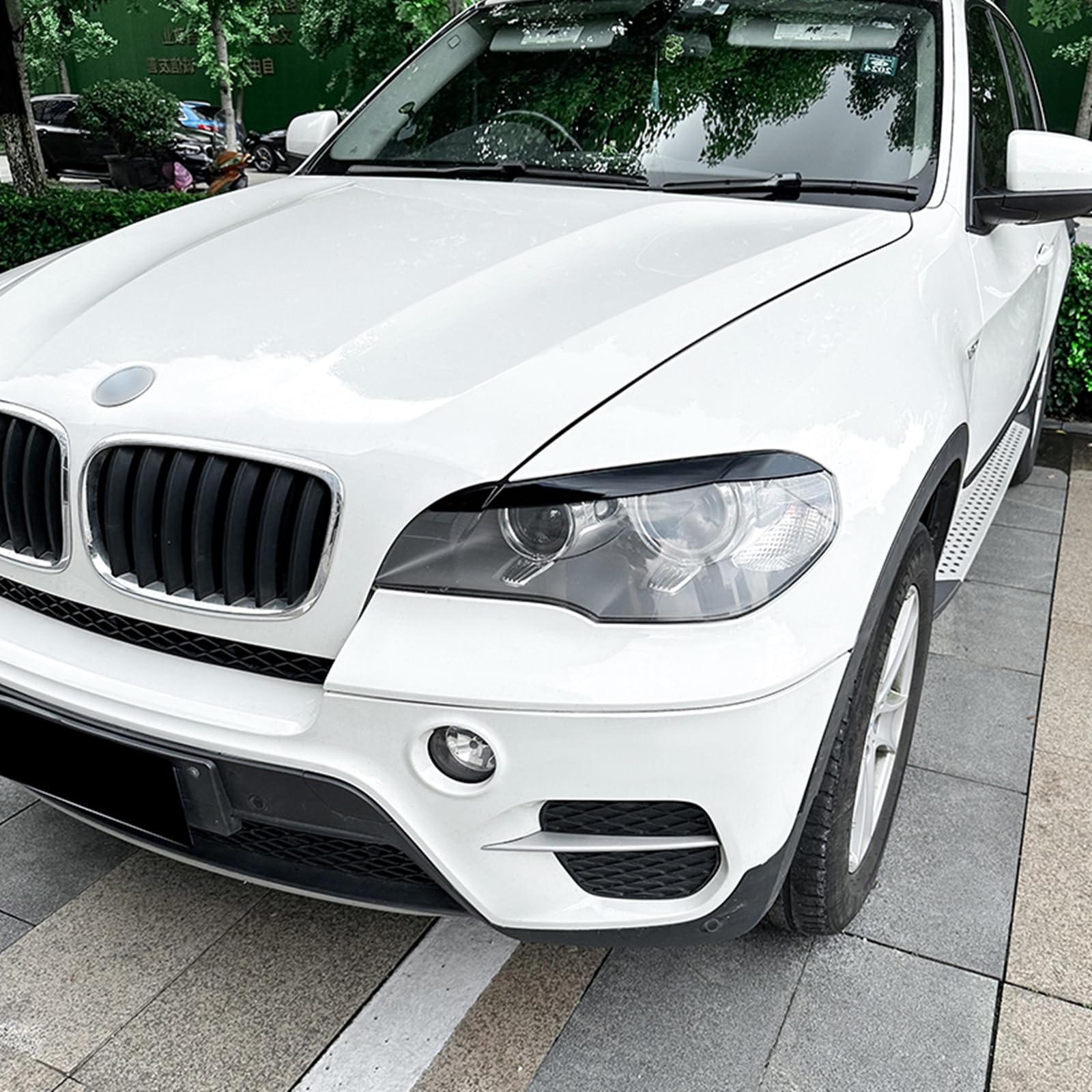 1 coppia di adesivi per paraurti e sopracciglio per fari anteriori per BMW X5 E70 08-13 nero lucido