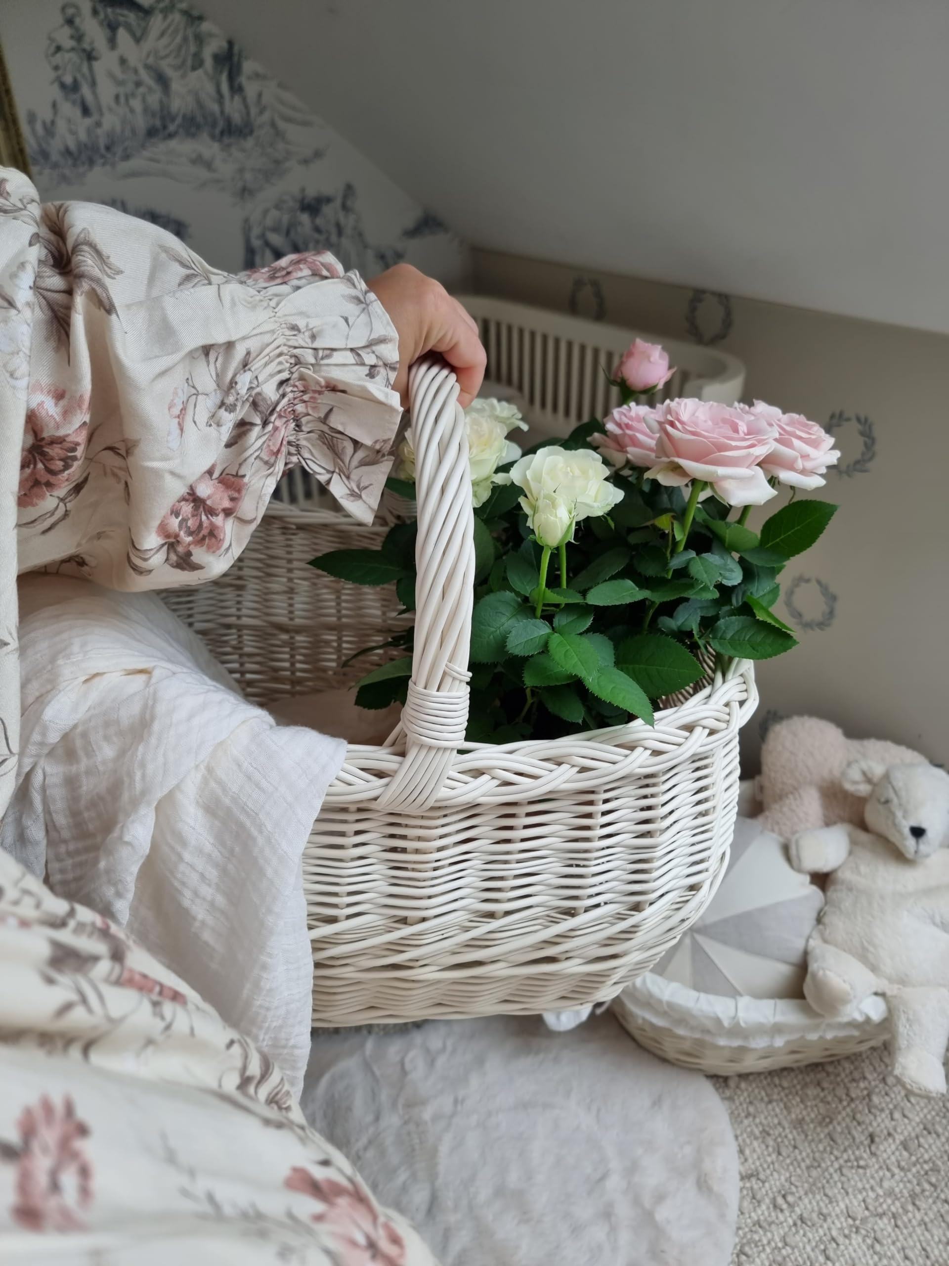 e-wicker24 Panier en osier blanc avec anse, panier à provisions,gondole, panier mariage, bateme, baby shower,basket ovale de courses (Crème)