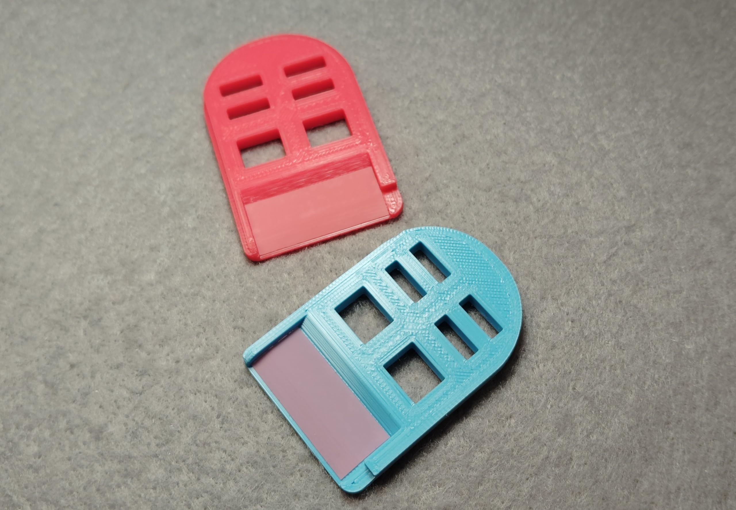 Amazon | PCER24「レトロゲームカード用クリーナー」 手入れのしにくい