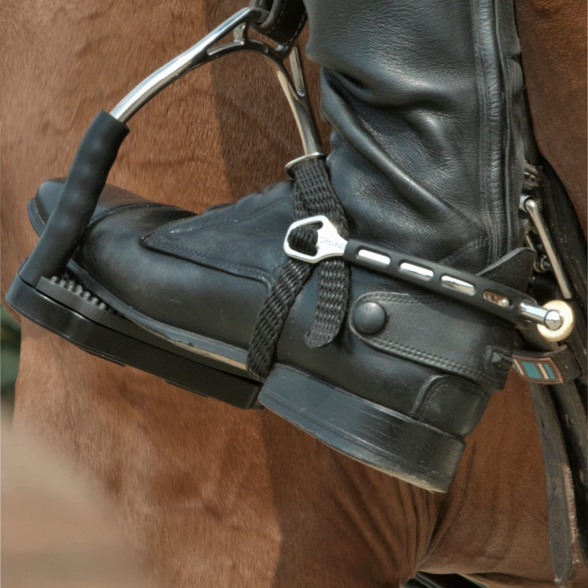 Éperons pour cheval extra grip avec fixation acier inoxydable Sprenger Ultra Fit Balkenhol | La sellerie de Maé