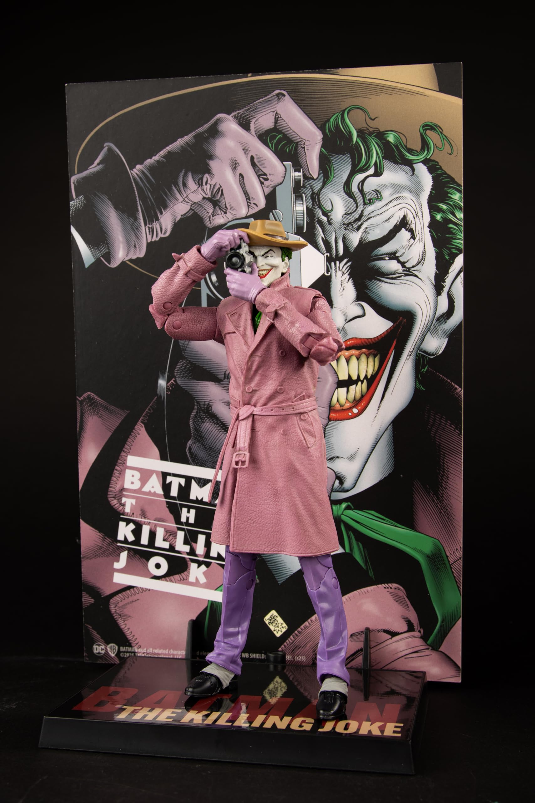 McFarlane DC Multiverse Cover Recreations - Figura de acción de The Joker (Batman: The Killing Joke) (Gold Label), 18 cm