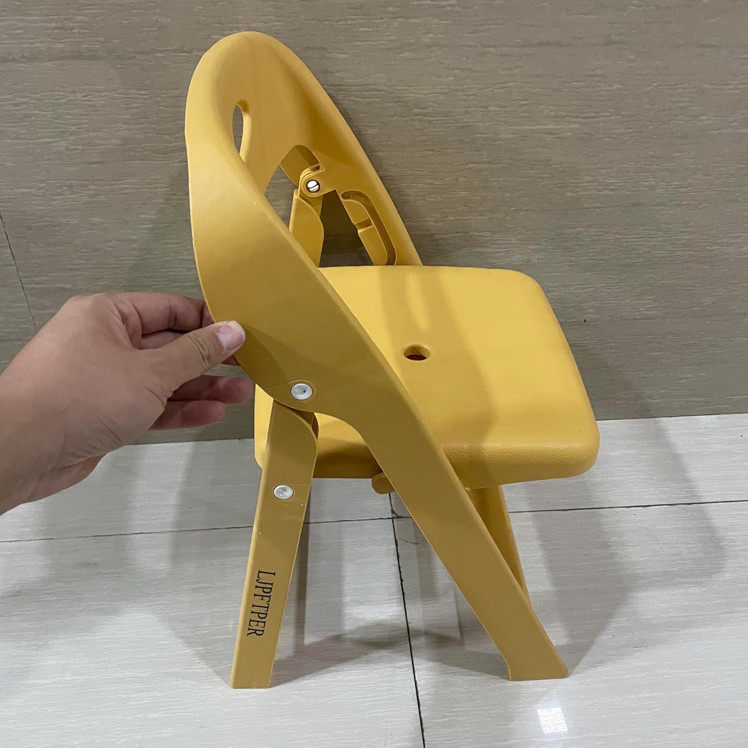 Foldable Plastic Chair with Backrest, Heavy Duty Stool 330lbs Capacity for Home Kitchen Office, Portable Folding Seat with Carry Handle & Non-Slip Pads, Secure Locking System for Camping Travel