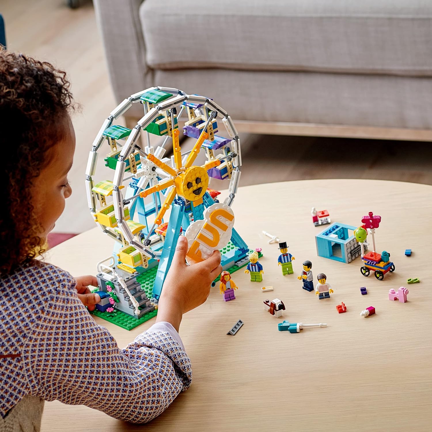 LEGO Creator 3in1 Ferris Wheel 31119 Building Kit with Rebuildable Toy Bumper Cars, Boat Swing and 5 Minifigures; New 2021 (1,002 Pieces) : Toys & Games