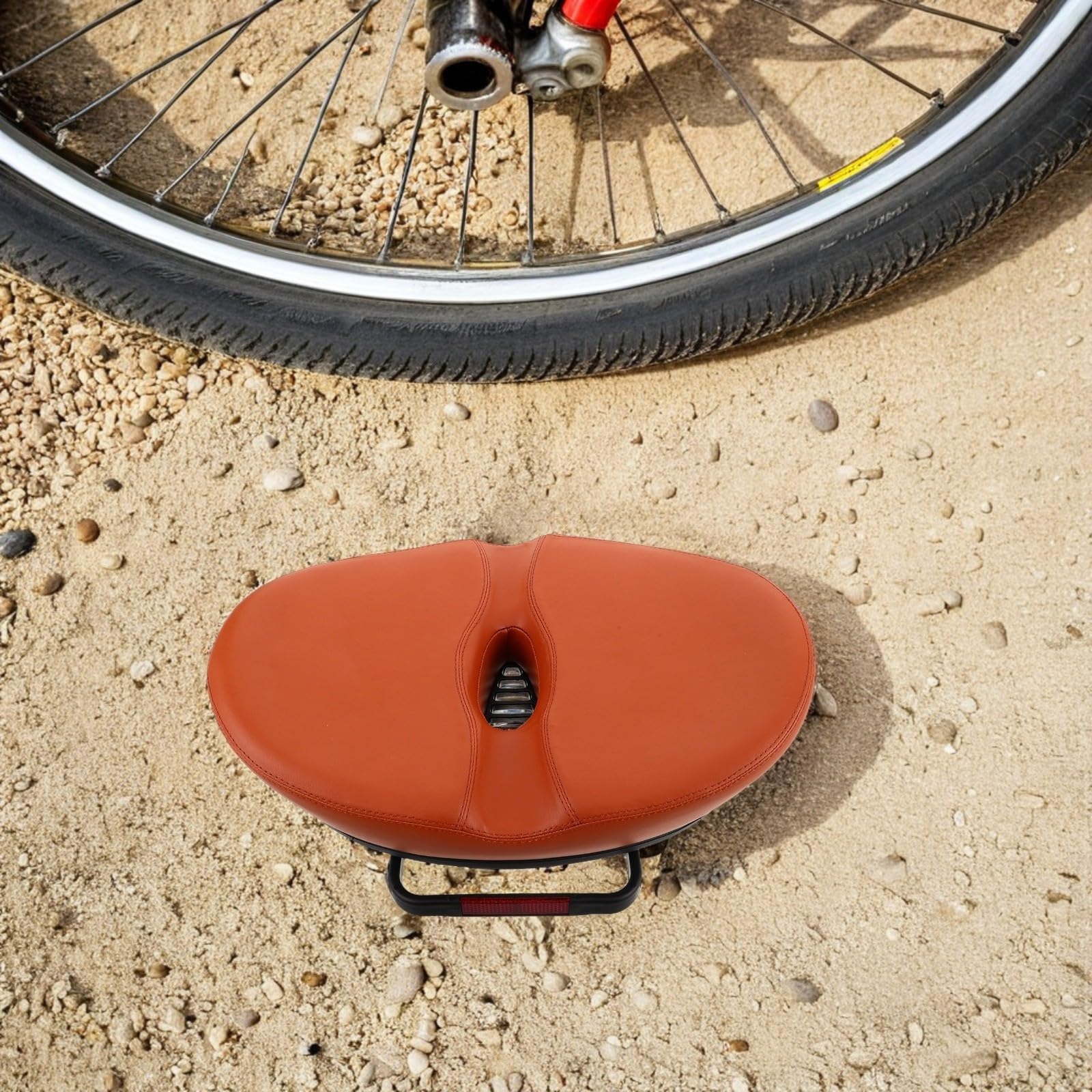 DOITOOL Übergroßer Nasenloser Fahrradsattel Fahrradsitzkissen aus Pu Schaum Braun Druckentlastend und Stoßdämpfend für Fahrrad und E Bike für Lange Fahrten