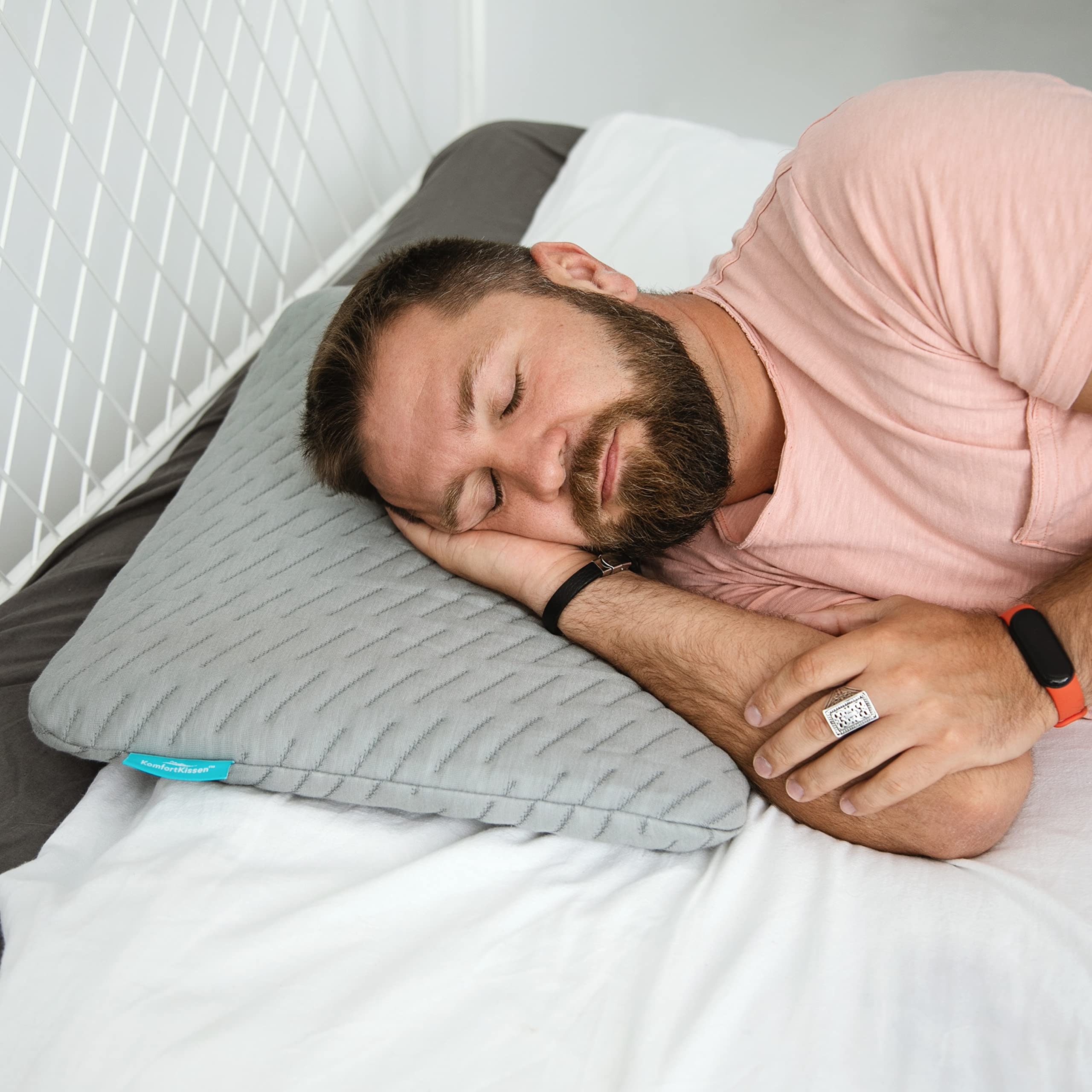Cuscino Basso MKS per Dormire (40x60 cm) | Cuscino Cervicale in Memory Foam con Rivestimento in Bambù | Cuscino Morbido e Rigido per Collo e Testa | Design Rinfrescante, da Viaggio e Anti-Allergico