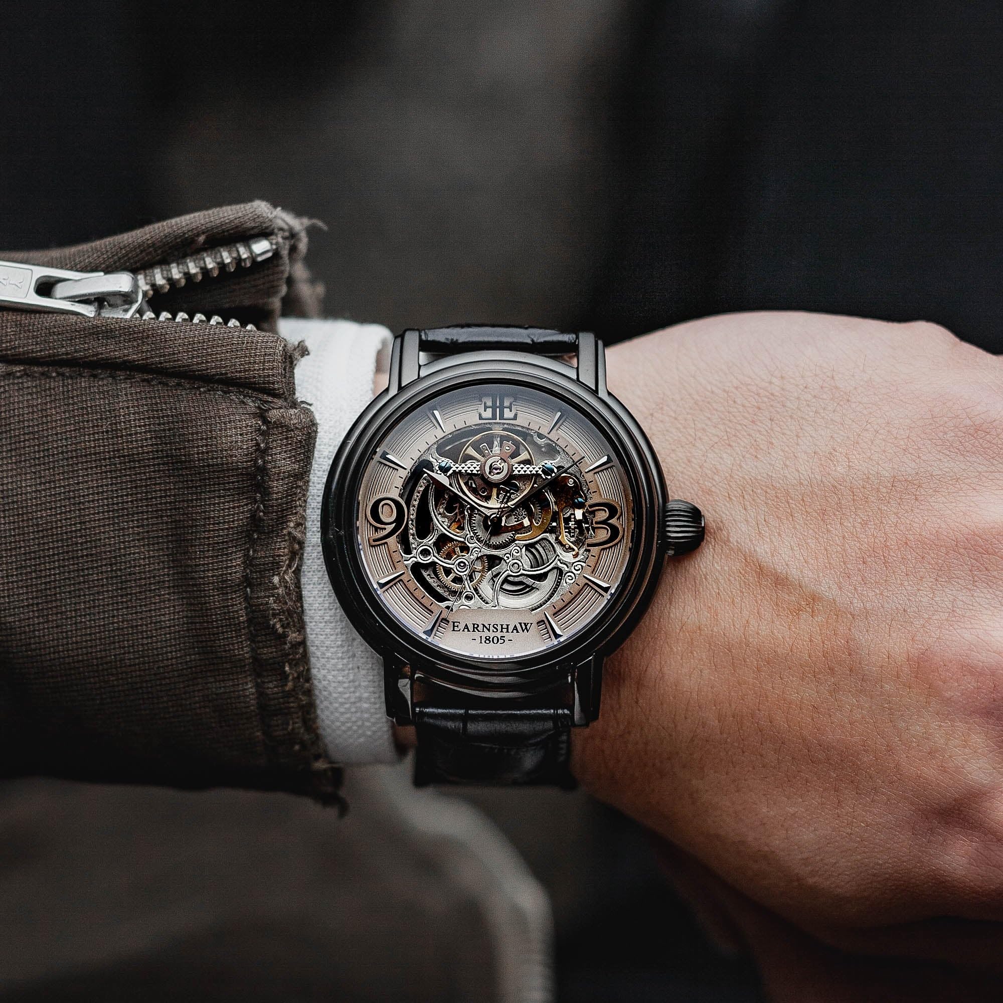 Thomas Earnshaw Longcase Grande Skeleton Herren Automatikuhr 48 mm mit offenem Herz Zifferblatt und Echtlederarmband ES-8011