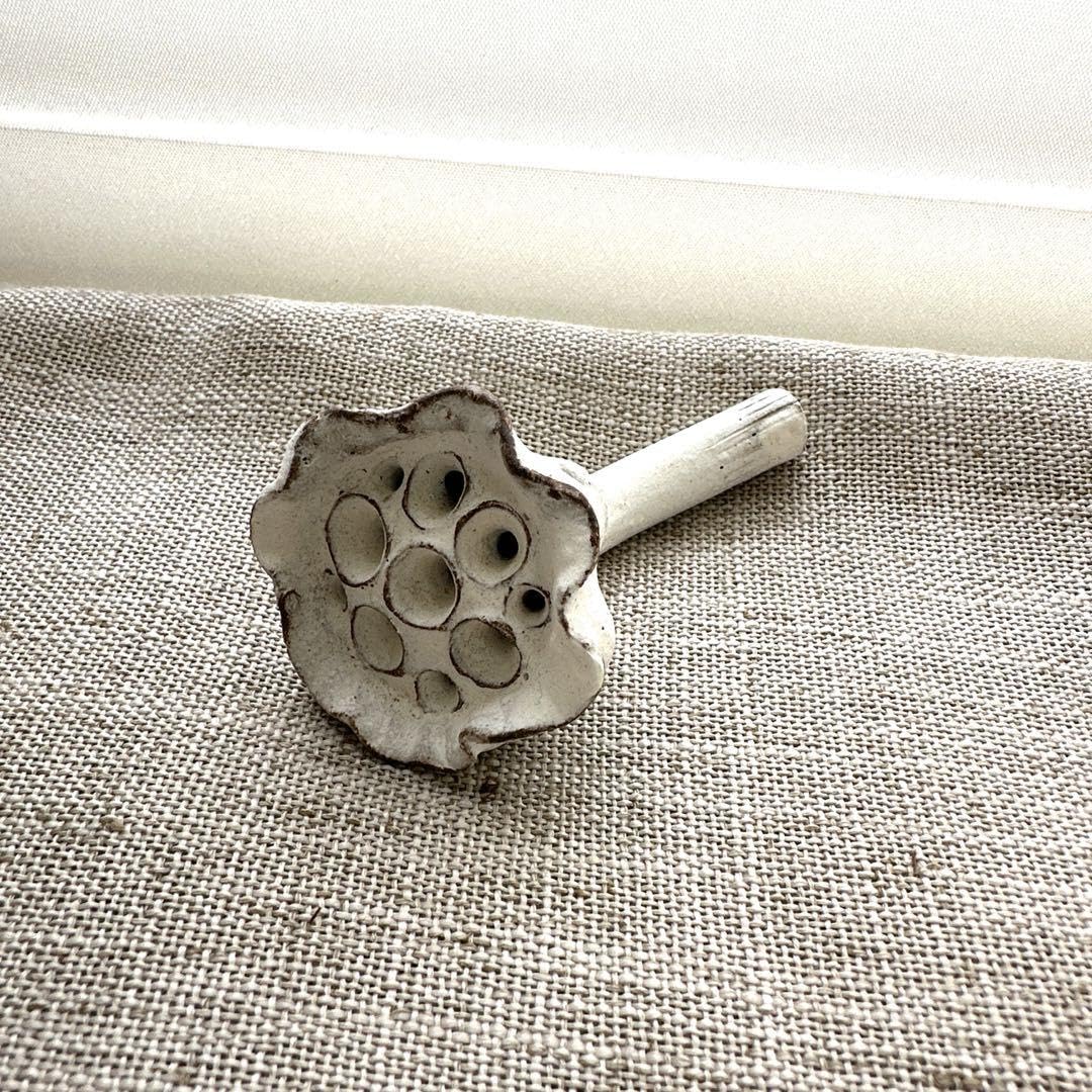 人気 品切れ商品 村上直子 箸置き 蓮 モチーフ 粉引き はしおき 和食器