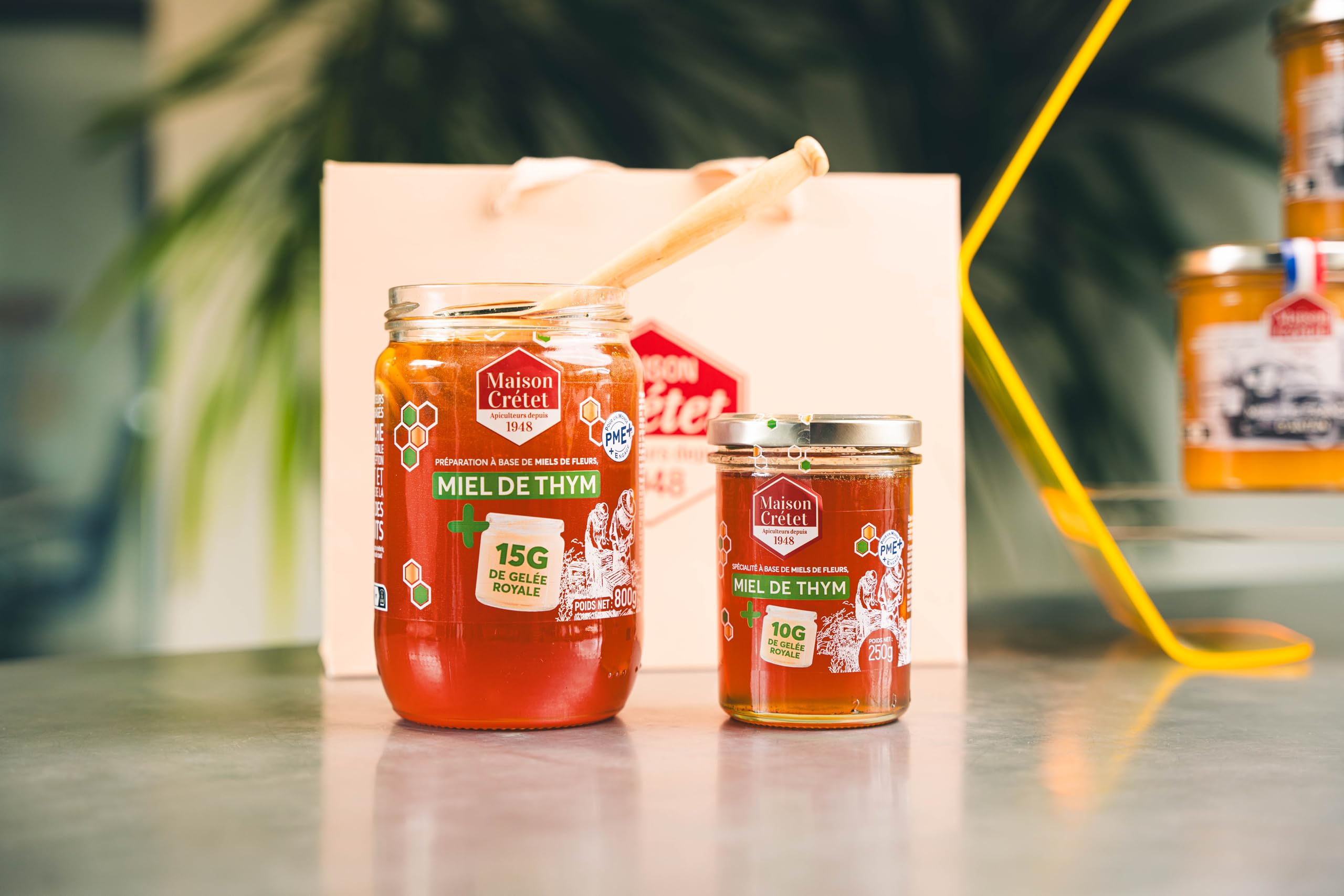Maison Crétet |Miel de thym et Gelée Royale | 16 g de gelée royale dans ce pot | Récolté dans les garrigues préservées | préparation en pot verre |grand format économique |800g
