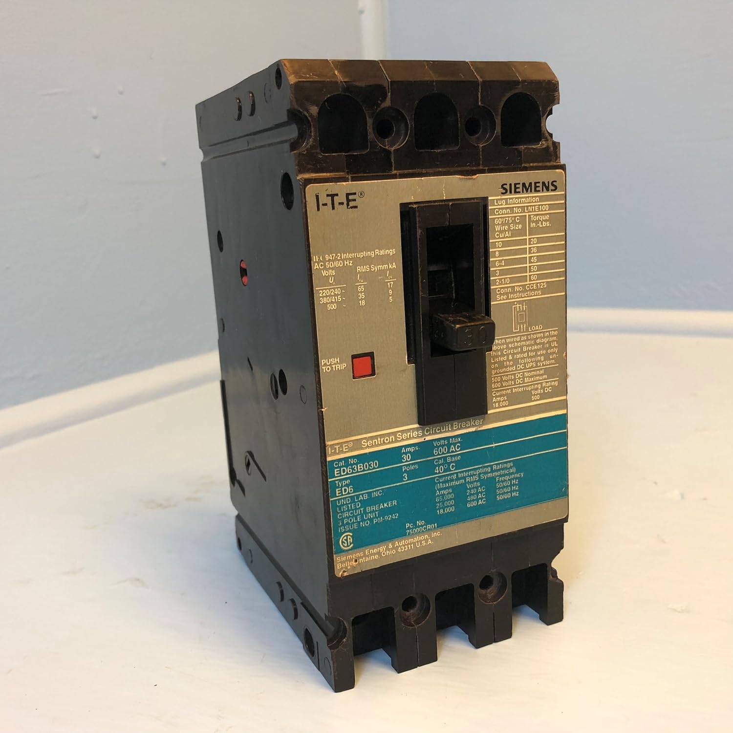 ED63B030 SIEMENS ITE 30AMP, 3 POLE, 480V AC, 65K TYPE ED6, ED FRAME, 3P