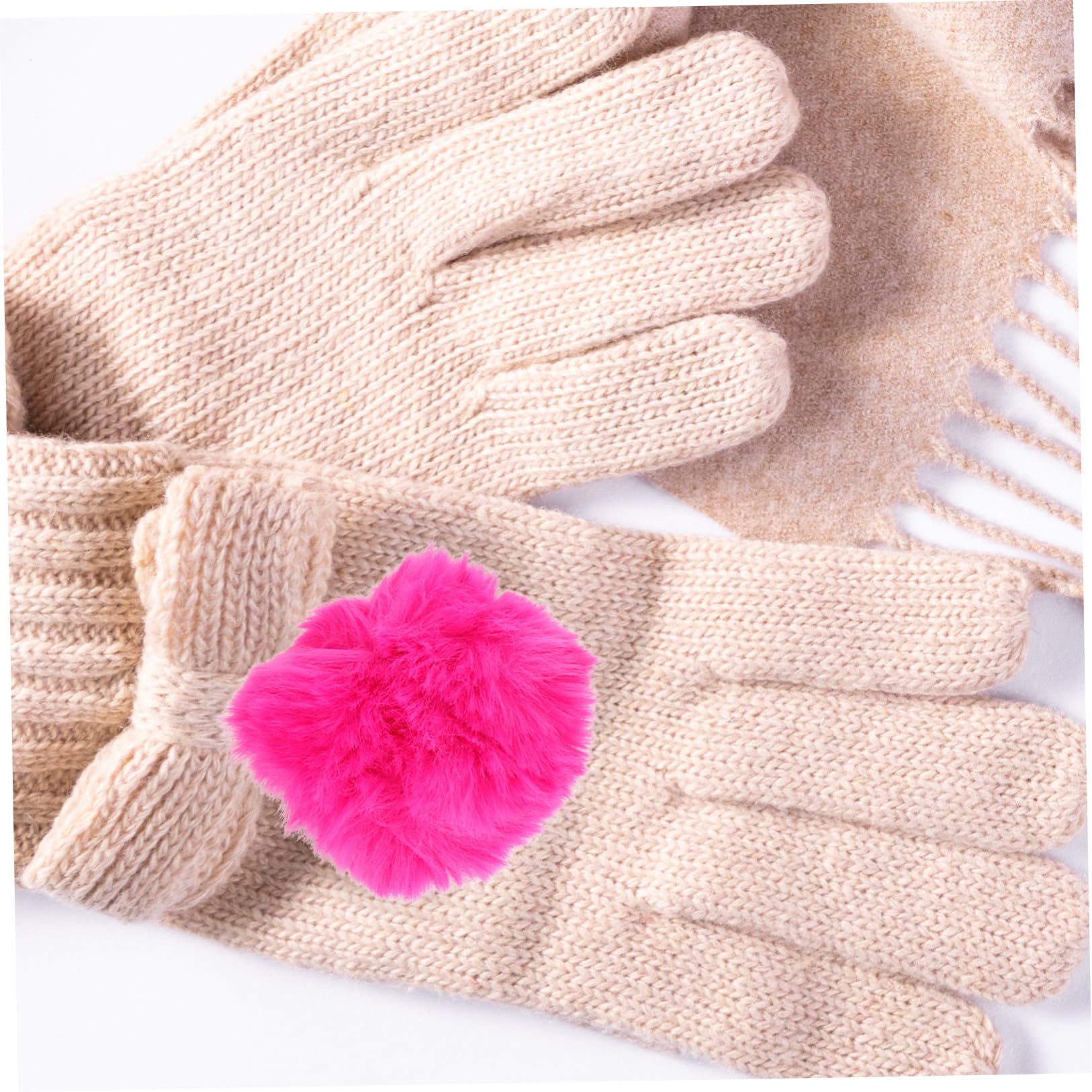ULDIGI 50pièces Boules Peluche Colorées Imitation Poils De Lapin Accessoires Pour Chapeaux Et Vêtements Jaune