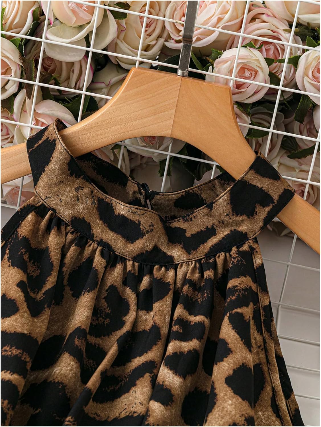 Floerns Women's Plus Size Cheetah Print Blouse Top Sleeveless Mock Neck Loose Shirts - Image 4