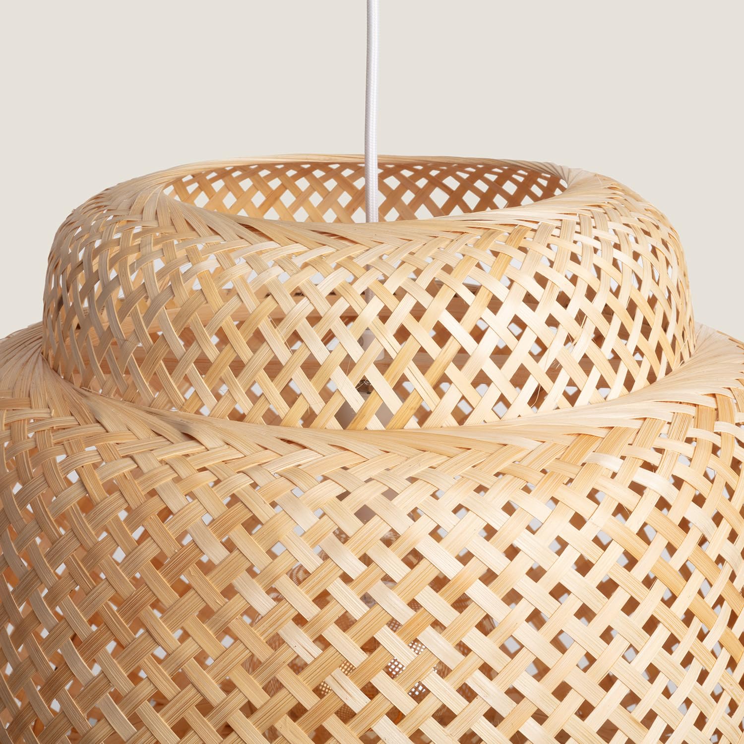 LEDKIA LIGHTING - Lámpara Colgante Bambú | Diseño Boho-Chic | Iluminación Versátil E27 | Uso Interior IP20 | Dimensiones 310x420 mm | Apta para Salón y Dormitorio, Natural, Bambú