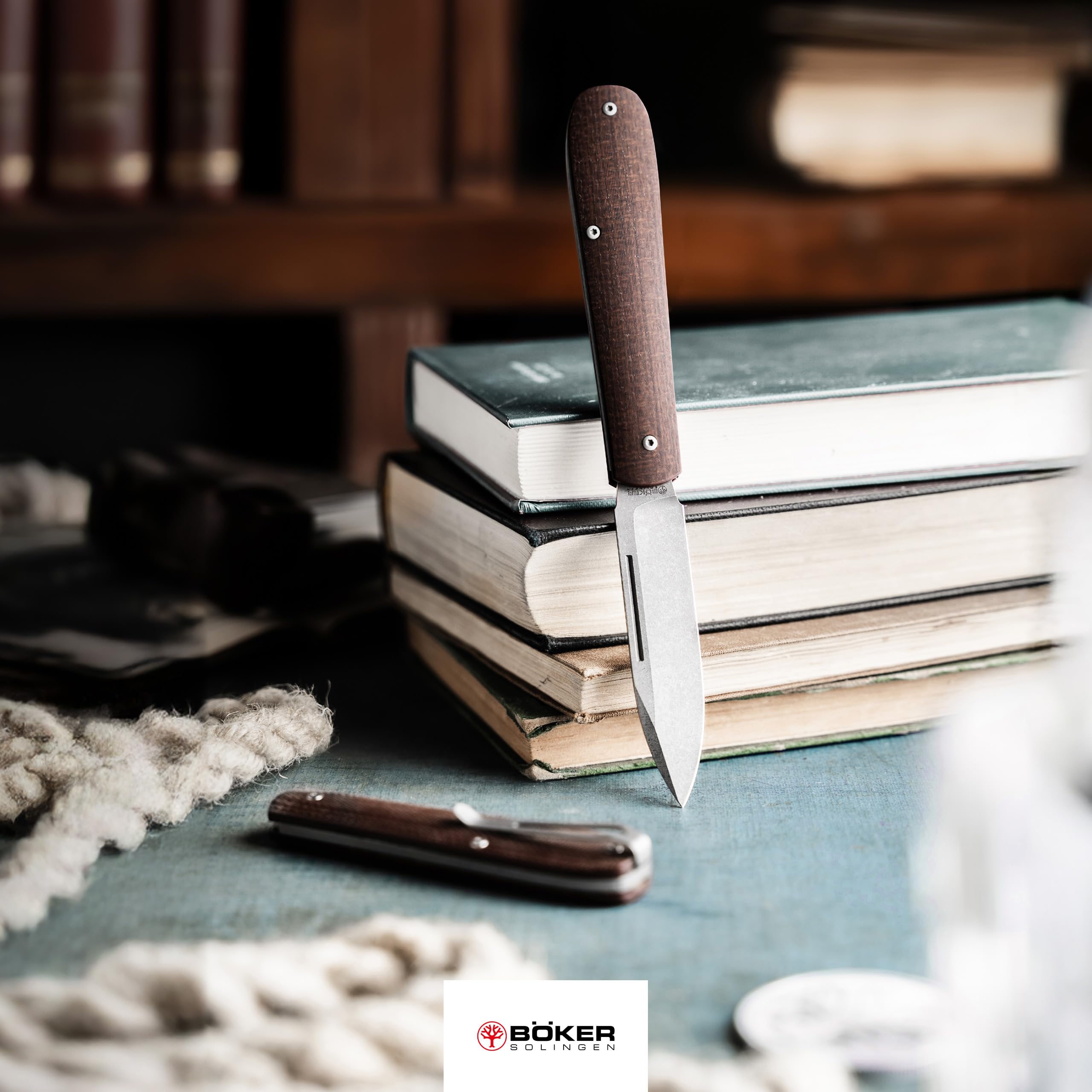 Böker SOLINGEN® Coffin Jute Micarta - handgefertigtes Taschenmesser 42a konform - EDC Zweihandmesser mit extra scharfer 8 cm MagnaCut Klinge - Premium Slipjoint Klappmesser mit Micarta Griff & Etui