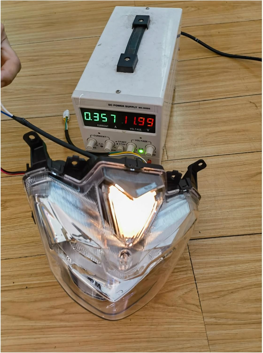 ヘッドランプ FZ25用 FZ 25用 オートバイLEDフロントヘッドランプオートバイアクセサリー1個