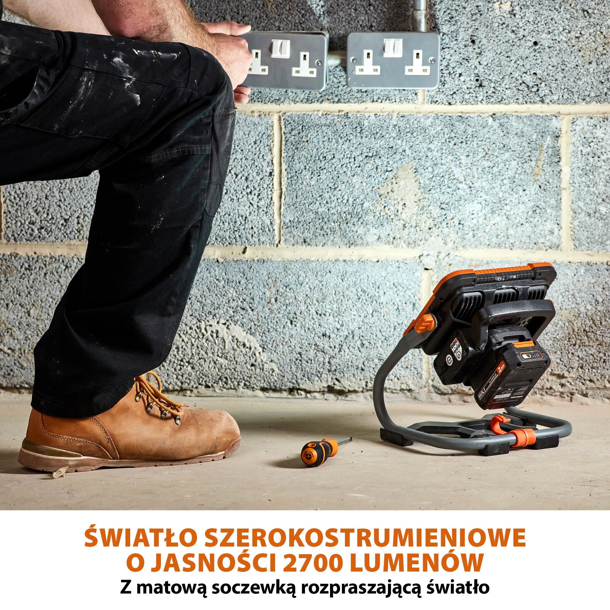 Evolution Power Tools R2700WLT-Li – przenośna bezprzewodowa akumulatorowa lampa robocza LED – lampa akumulatorowa, 3 poziomy oświetlenia, 2700 lumenów, 18 V Li-Ion. Bez akumulatora w zestawie.