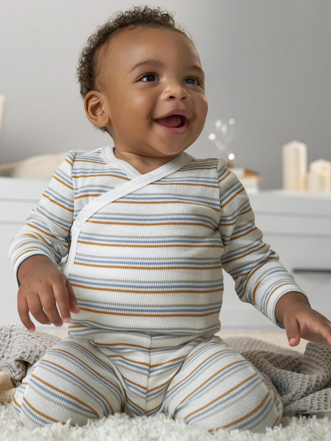 Simple Joys by Carter's unisex-baby 4-pack Side Snap Bodysuit - Image 8