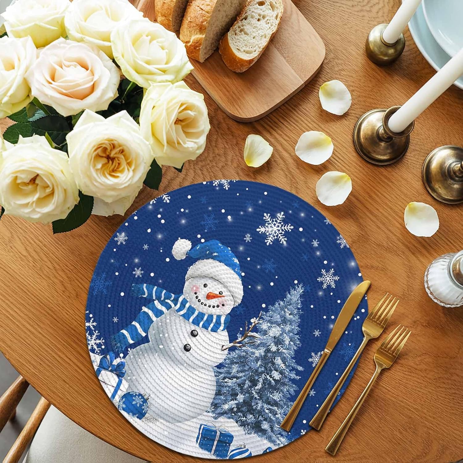 Christmas Round Placemats Set of 4 Blue Hat Scarf Snowman Place Mats Washable Woven Placemat Xmas Tree Snowflake Circle Braided Table Mat for Kitchen Dining Table Xmas Holiday Party Home Decor 15 Inch