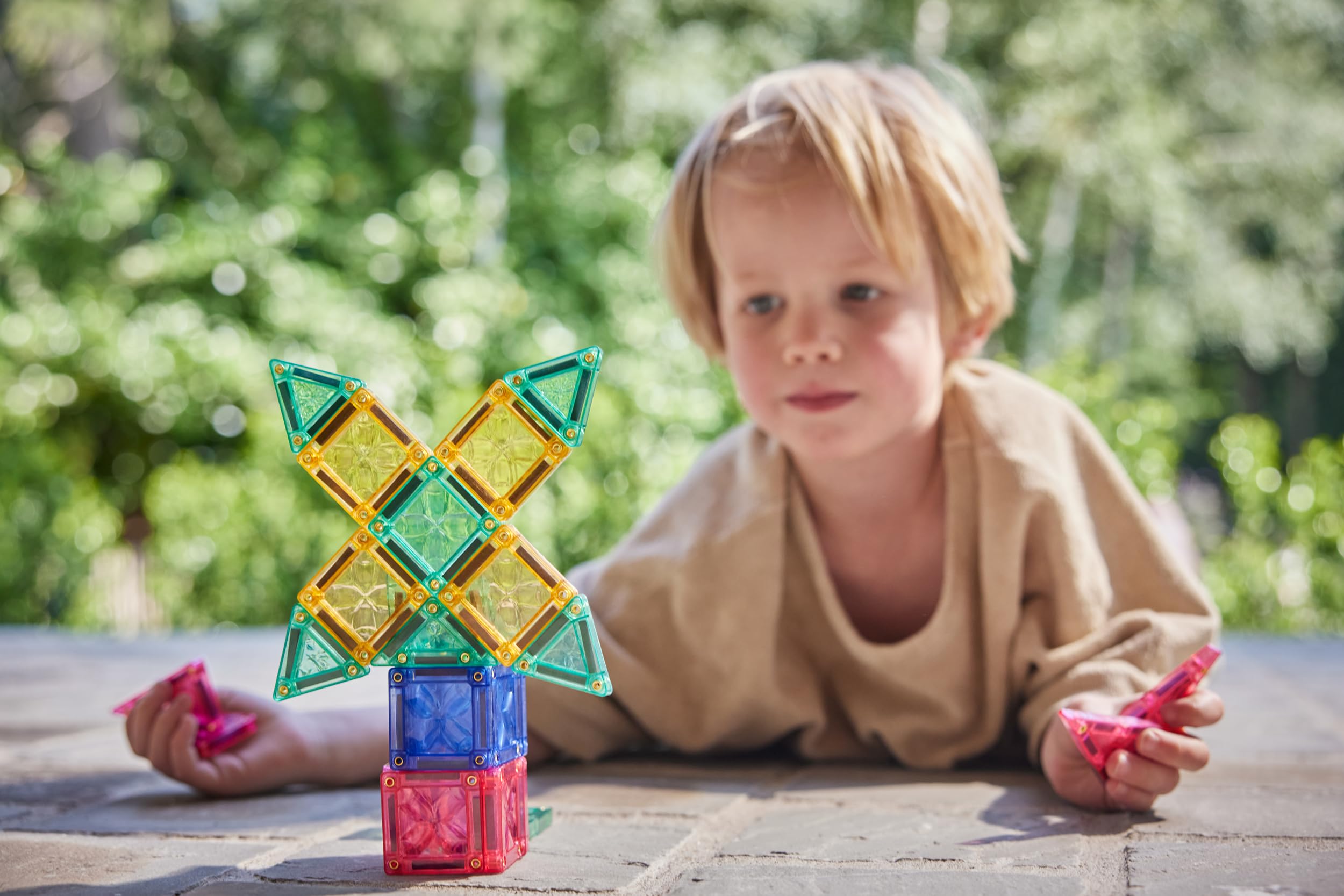 Mini Tiles Pack 28 Teile, kompaktes Design für unterwegs to Go, inklusive Aufbewahrungsbox, langlebiges Magnetspielzeug, Mint, erweiterbare Sets, für Kinder ab +3 Jahren (Pastellfarben)