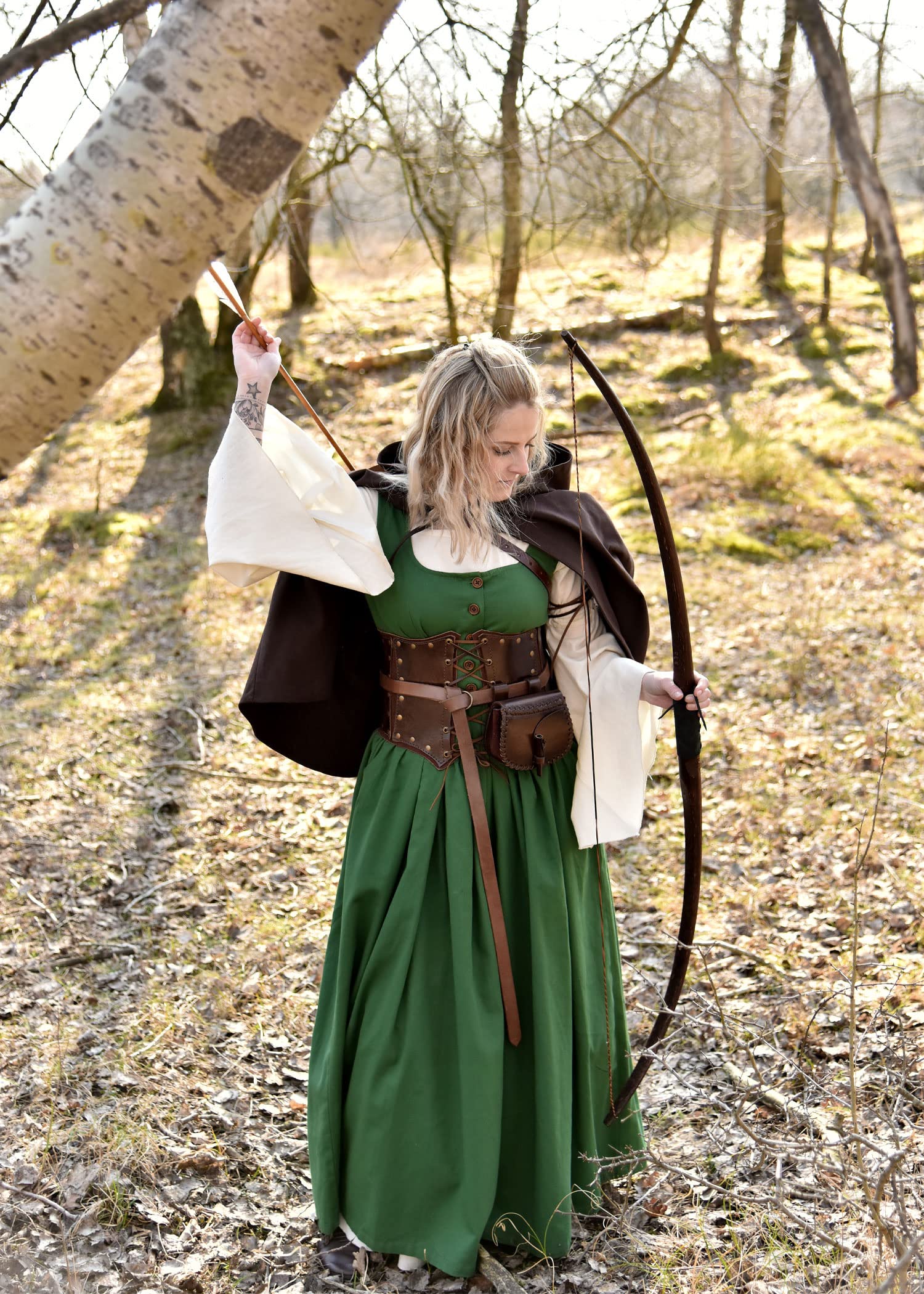 Battle-Merchant - Ärmelloses Mittelalter Kleid Lene für Damen - mit Taschen - Trägerkleid Bauernkleid Überkleid Mieder - Baumwolle