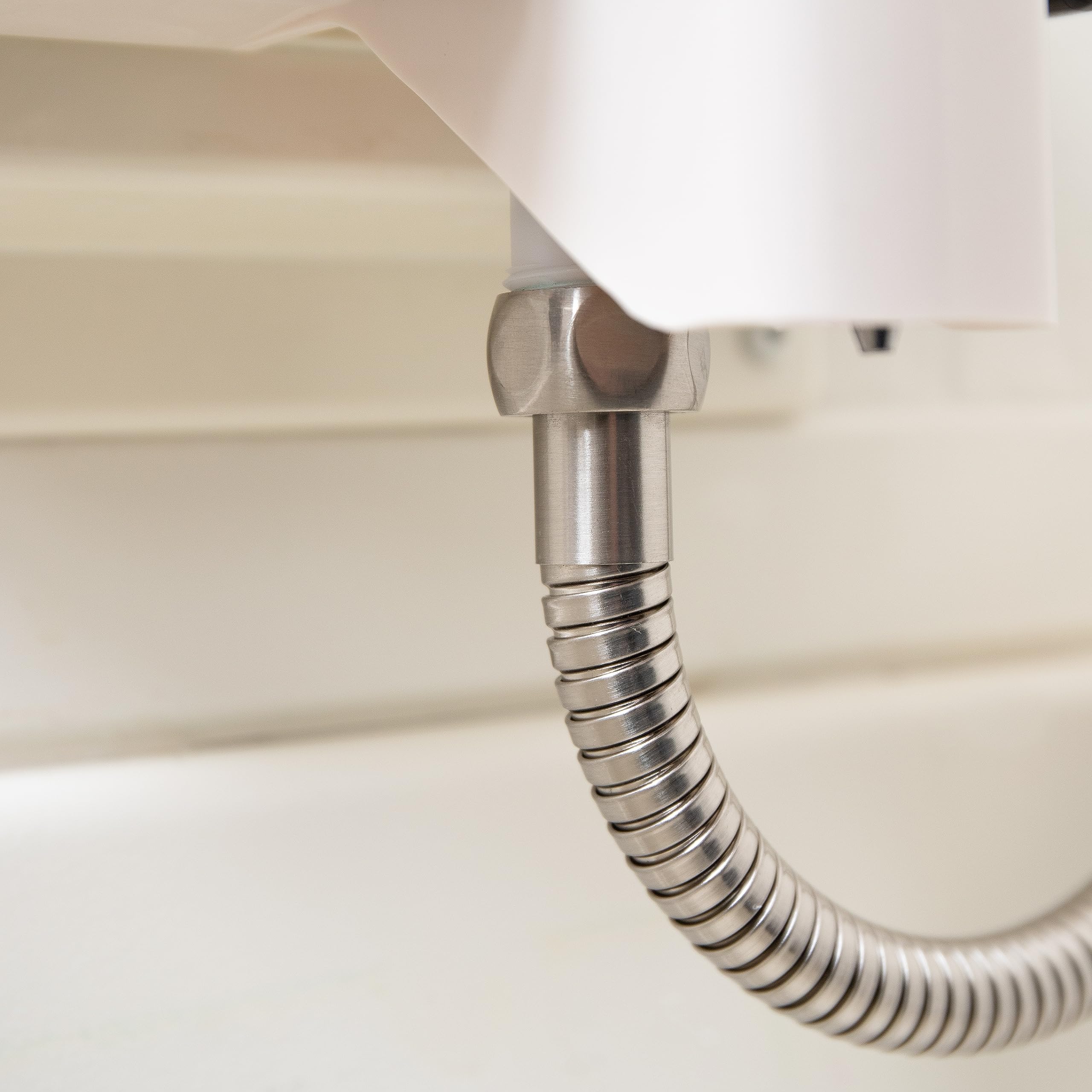 Camco Flexibler Duschschlauch-Ersatz Für Wohnmobil/Marine – 152 Cm, Gebürstetes Nickel, Verstärkt Gegen Knicken