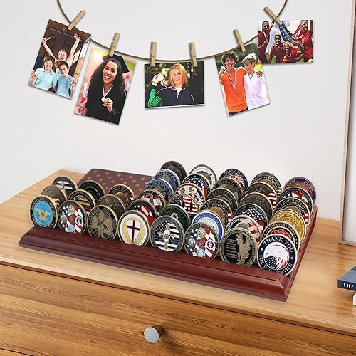 Miniatura 6 de LIUYALO Exhibición de monedas de desafío de 6 filas con bandera de Estados Unidos, soporte para monedas de desafío hecho de 100% madera maciza