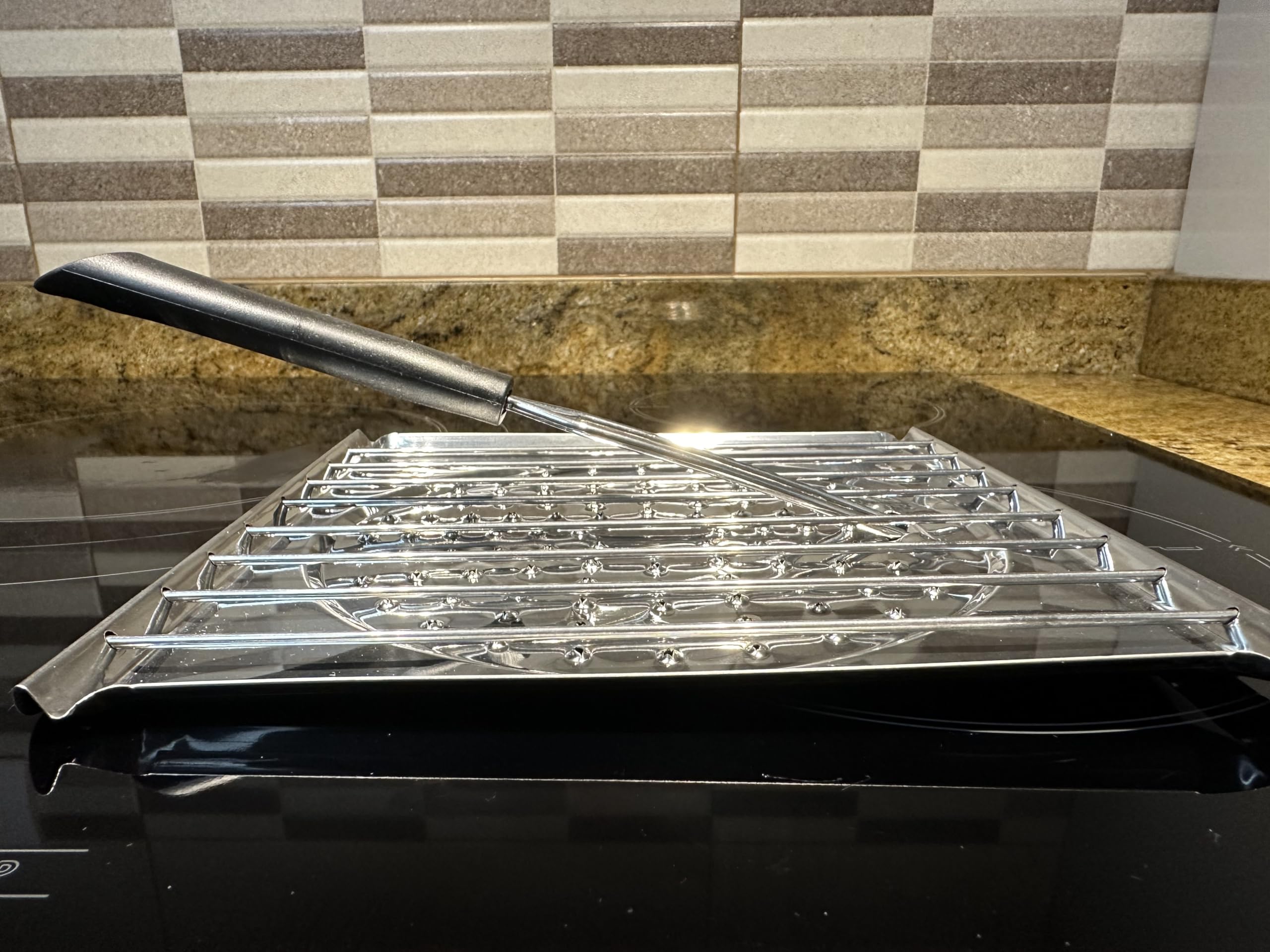 Genérico Sartén Tostadora Parrilla Arepera Pan Chileno. Compacta. Perfecta para el mundo camping, camper, autocaravanista