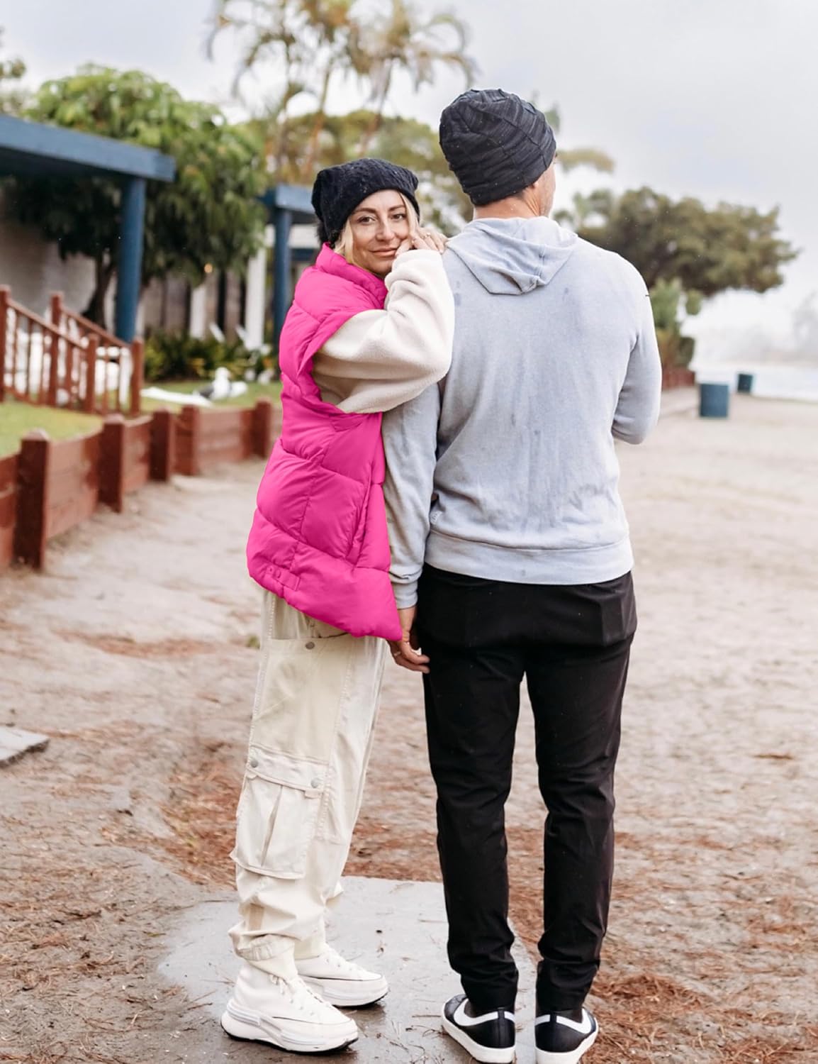 AMEBELLE Women's Oversized Puffer Vest Winter Quilted Lightweight Stand Collar Warm Padded Gilet Sleeveless Puffy Outerwear - Image 7