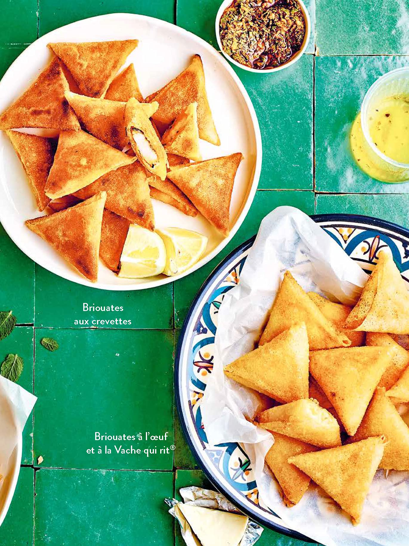 Le grand livre de la cuisine marocaine: Entrées, salades, couscous, tajines, viandes, poissons, pains, soupes, brick, pâtisseries, boissons. Toutes les recettes en pas à pas.