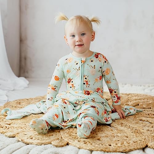 Miniatura 2 de KicKee Baby & Toddler - Pijama de viscosa ultrasuave de bambú con patas abatibles y puños