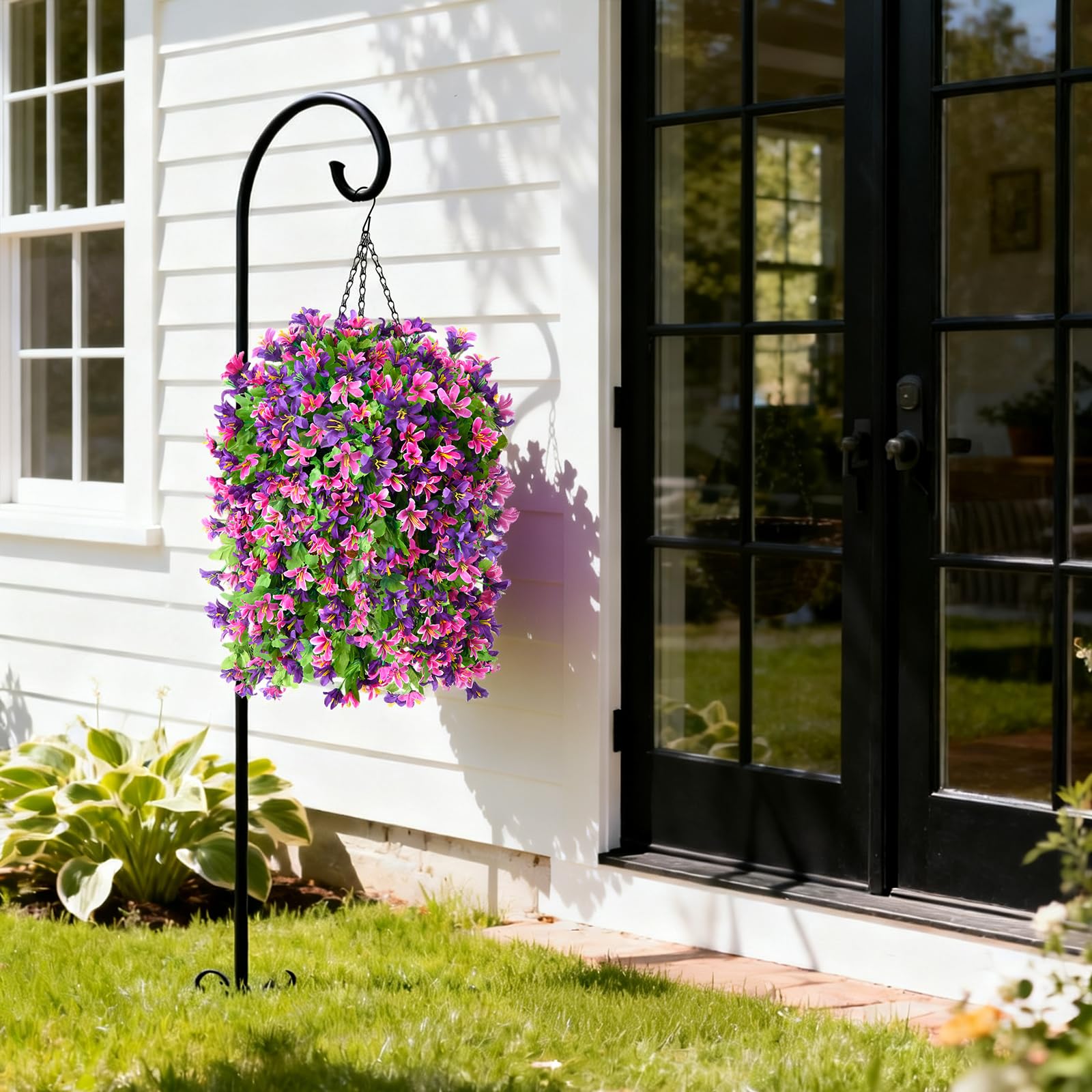 INQCMY Lot de 4 Fleurs artificielles Violettes à Suspendre dans Un Panier pour décoration extérieure, Bouquet de Fleurs Violettes en Soie synthétique résistant aux UV pour l'été, la Maison, la