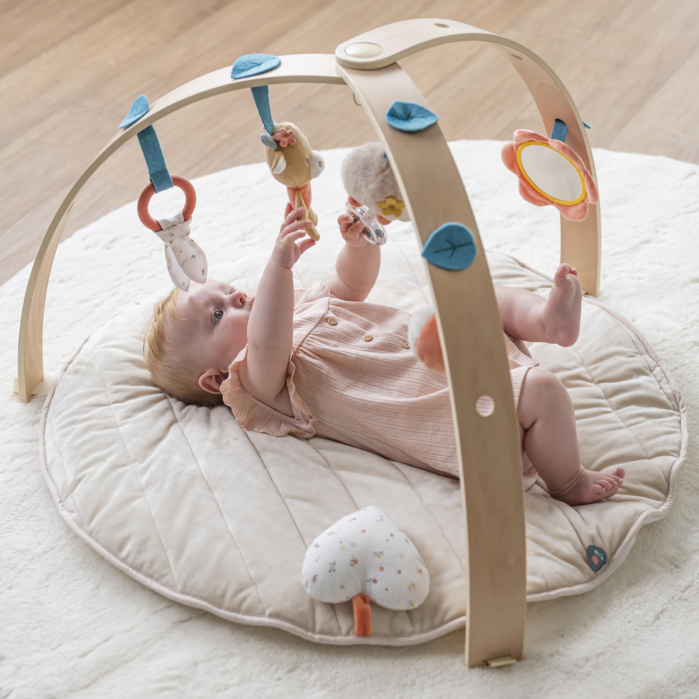 Nattou Manta de Juegos con Arco de Madera y Varias Actividades, Eriza Zoë y Vaca Mila, De Algodón y Poliéster, Aprox. 80 cm, Mila, Zoë y Lana, Beige