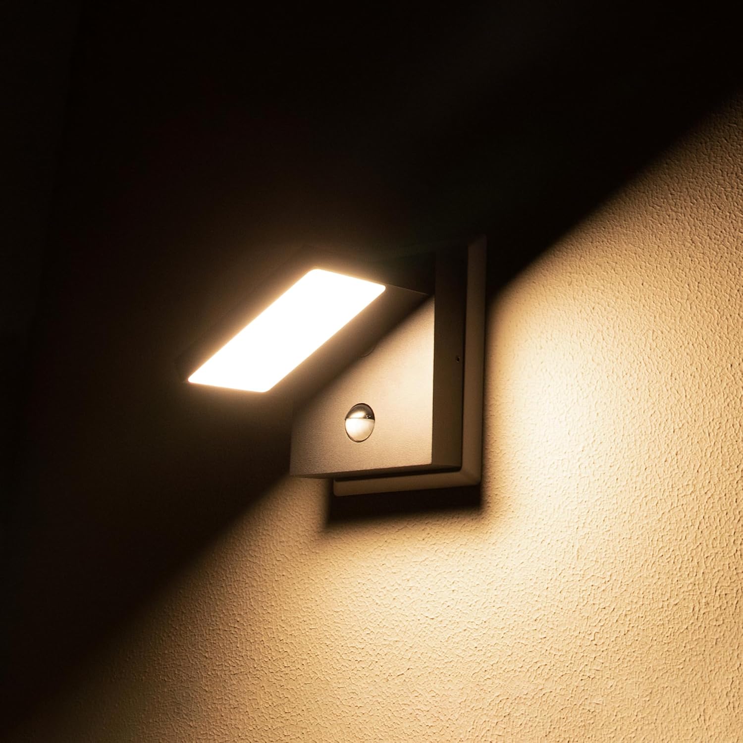 Motion Sensor Outdoor Rotatable Wall Light Exterior LED Lights Fixtures Aluminum Wired Porch Lamps Adjustable Sconce Black Front Door Lantern for Patio Garden Garage Yard Balcony