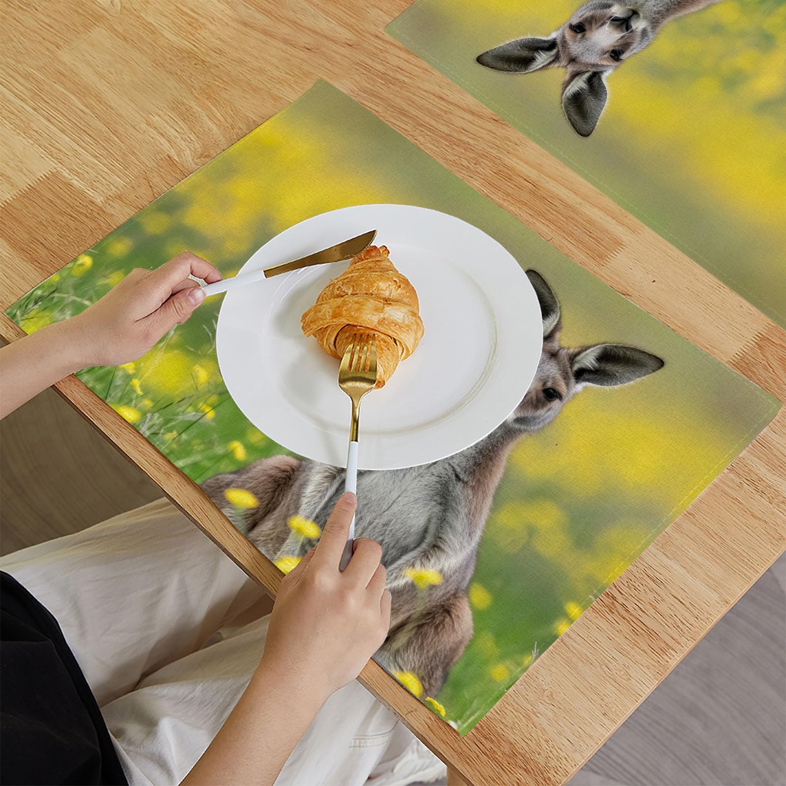 Set di 8 Colazione Stoffa 30x45cm, Fiori Gialli Di Colza Cotone e lino Tovagliette Americane Lavabili, Tovagliette Campagna Canguri per Primavera Vacanze Cucina Feste, Pasqua