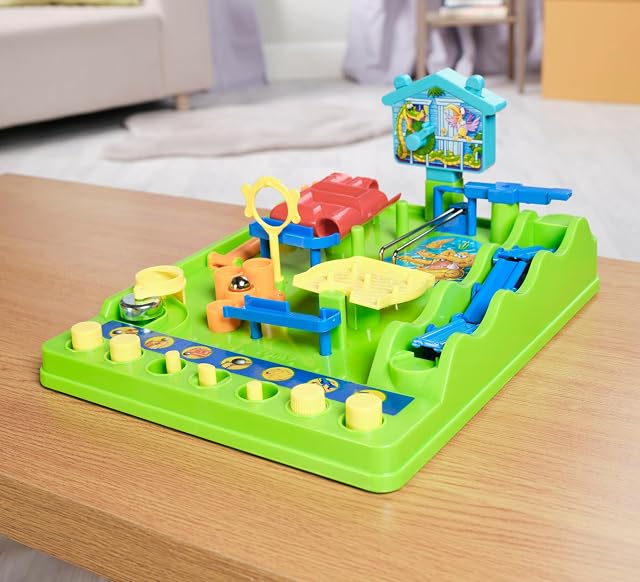 Foto 3 de 7 de TOMY Screwball Scramble Classic Retro Children's Preschool Action Board Game, Puzzle Board Family Game