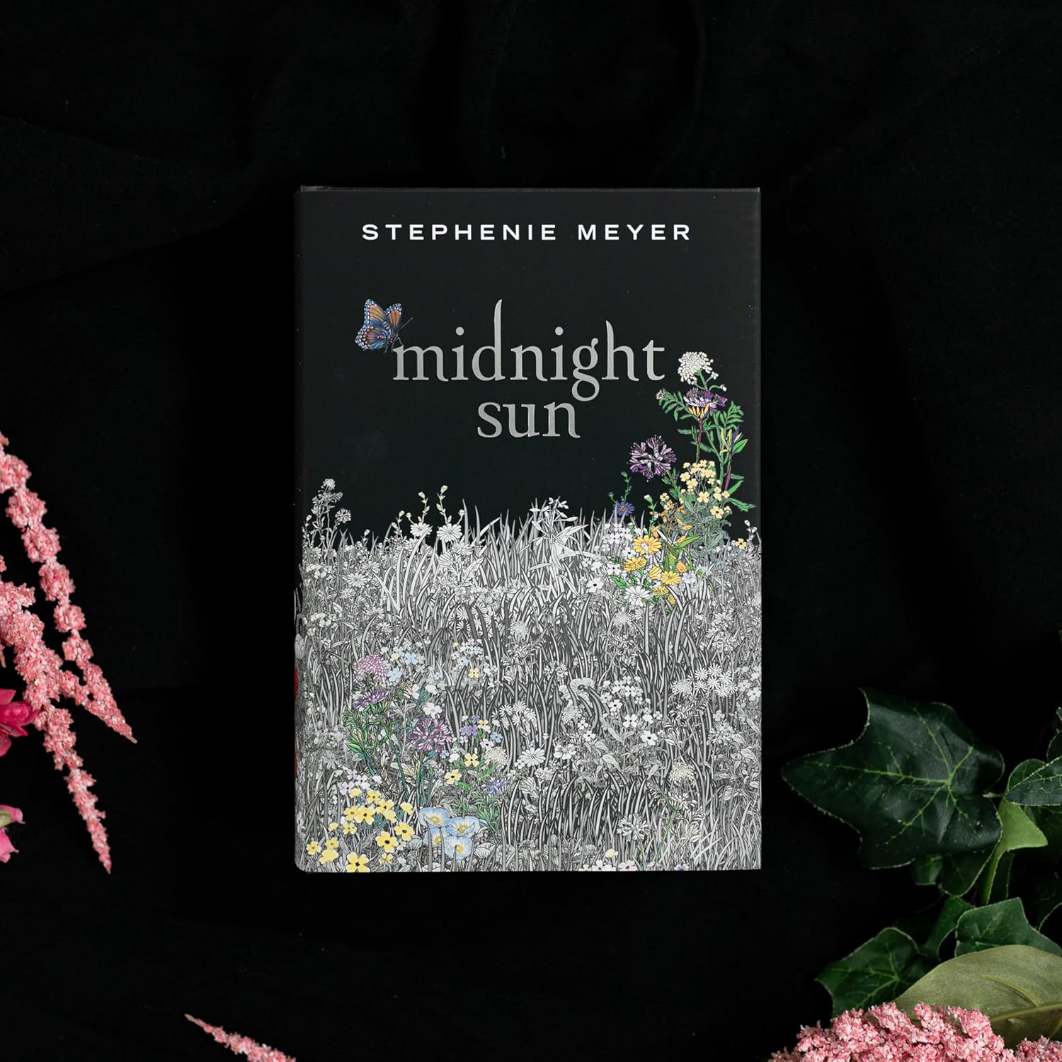 The Twilight Saga Deluxe Hardcover Collection - Image 8