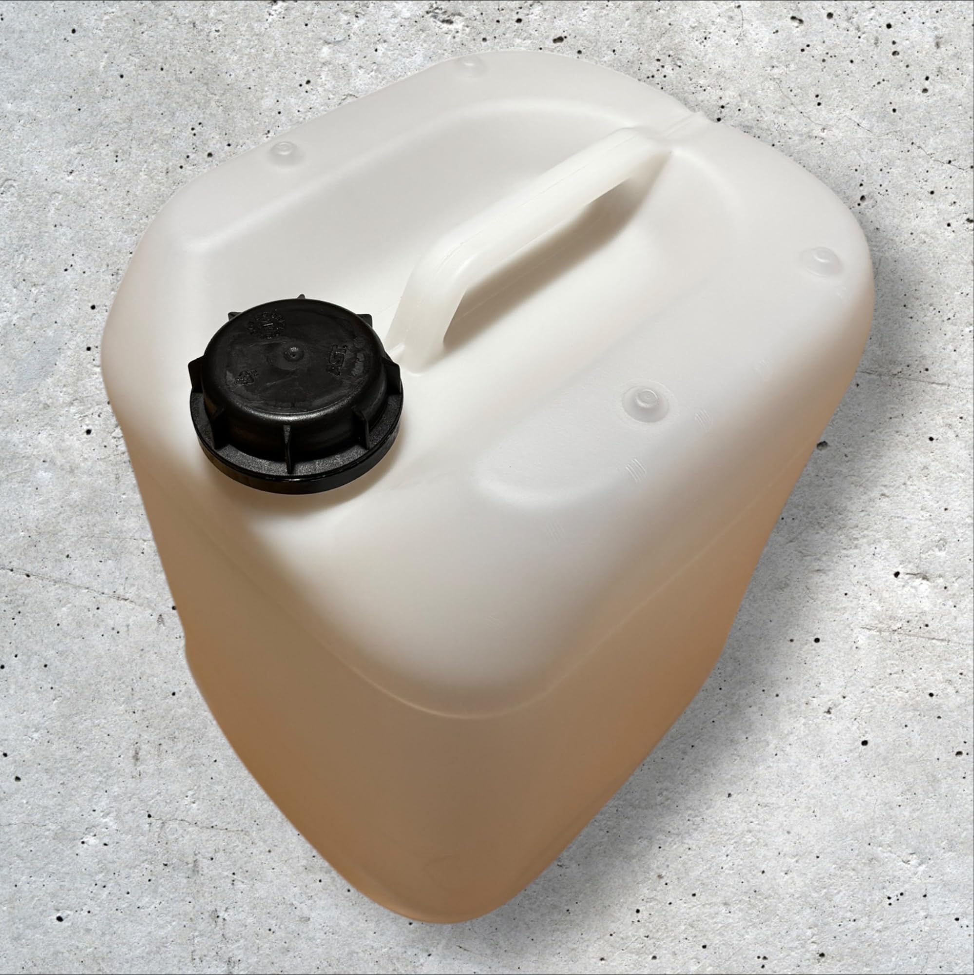 American Style — Lot de 4 Jerricans Bidons Plastique 20L PEHD — Bouchon DIN 61 + Robinet Verseur — Certifié Alimentaire & Homologué UN — Empilable