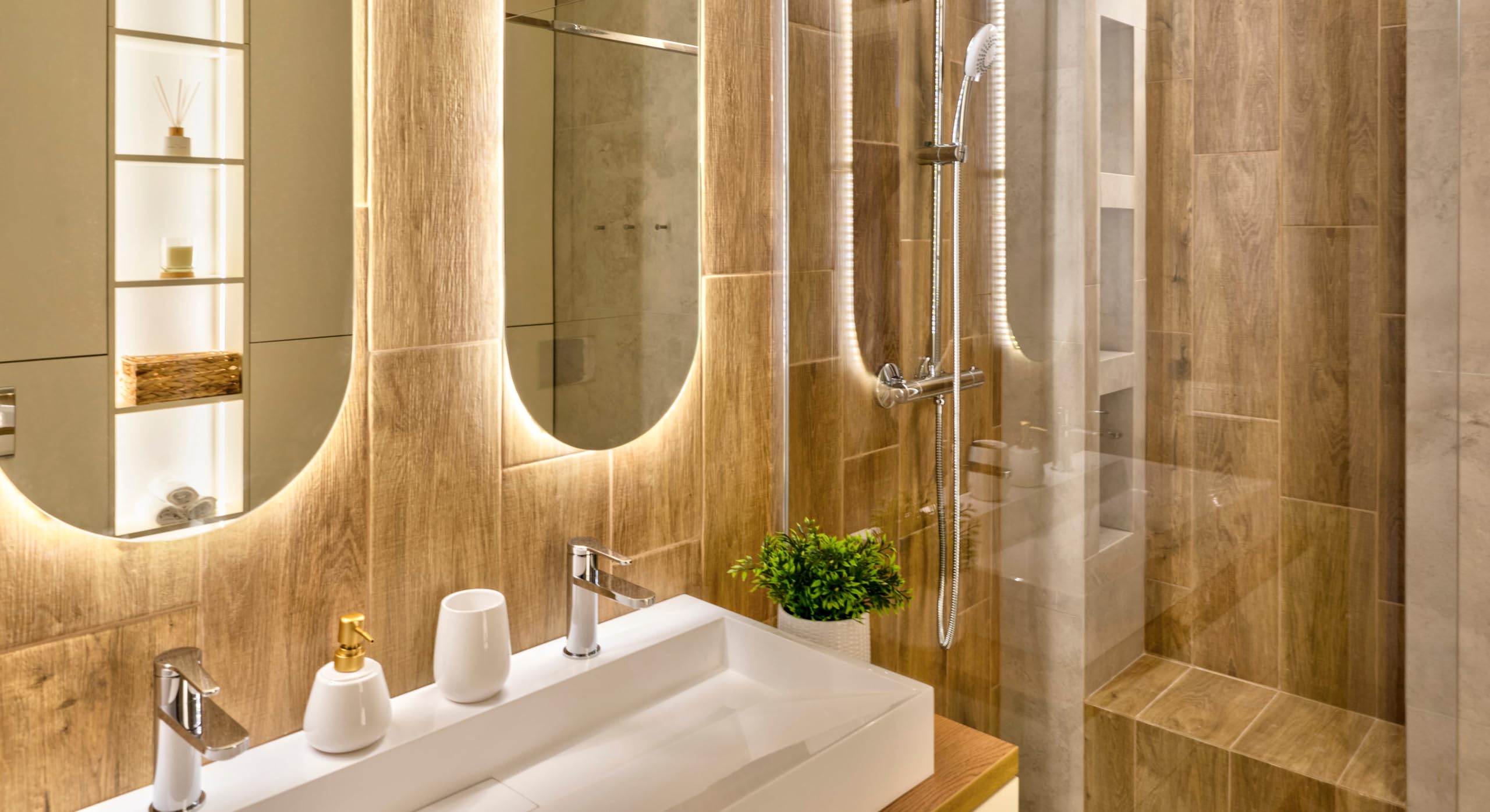 BD ART - Specchio da parete - da bagno - Ovale 100x40 cm - con illuminazione a LED - Luce bianca calda 3600K, IP44 - Specchio grande - a figura intera - da parete per bagno - Cornice in alluminio