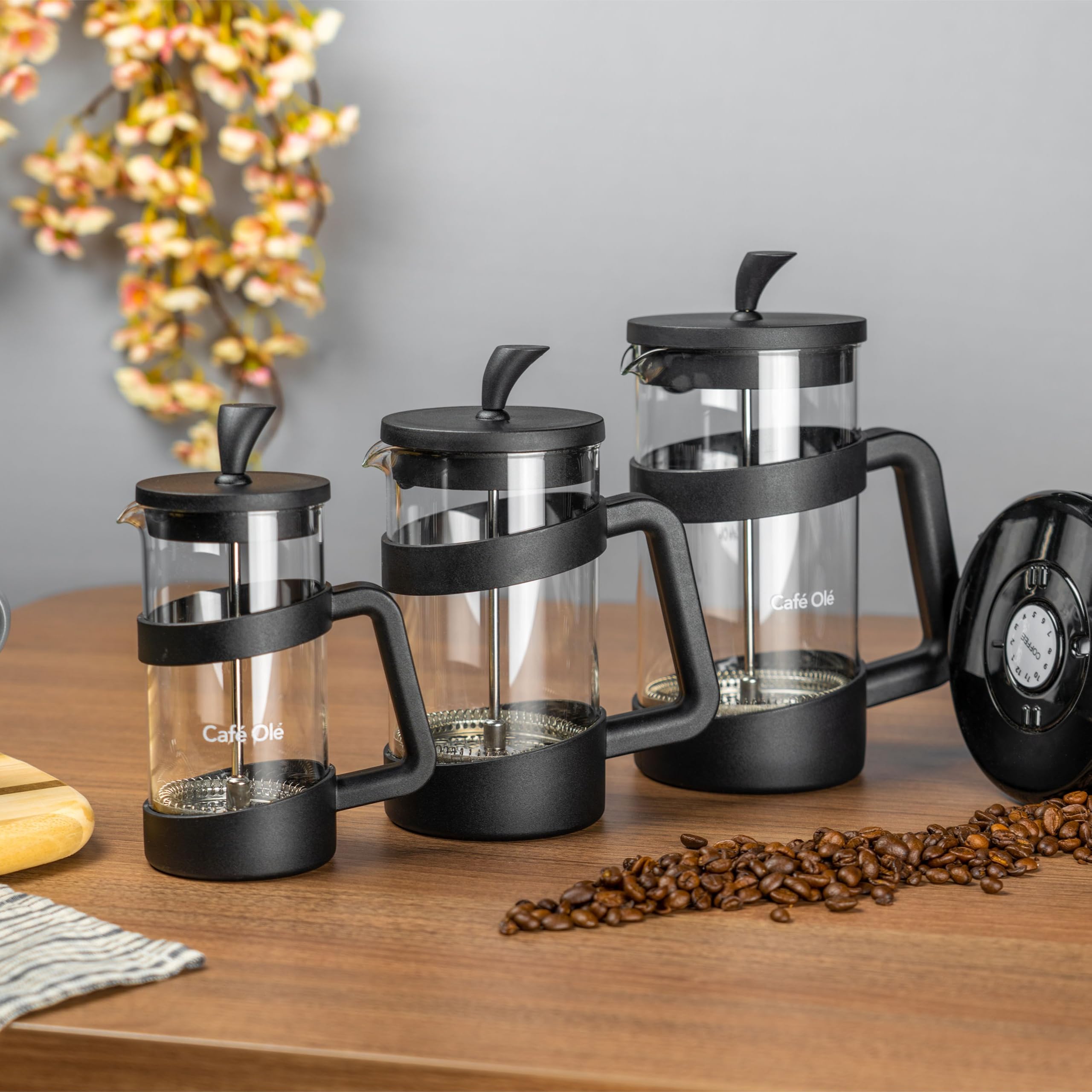 Café Olé Style Kawiarka, czarna, 600 ml / 2–3 kubki / 5 filiżanek do espresso, zaparzacz do kawy typu French Press, filtr z siatki ze stali nierdzewnej, korpus szklany
