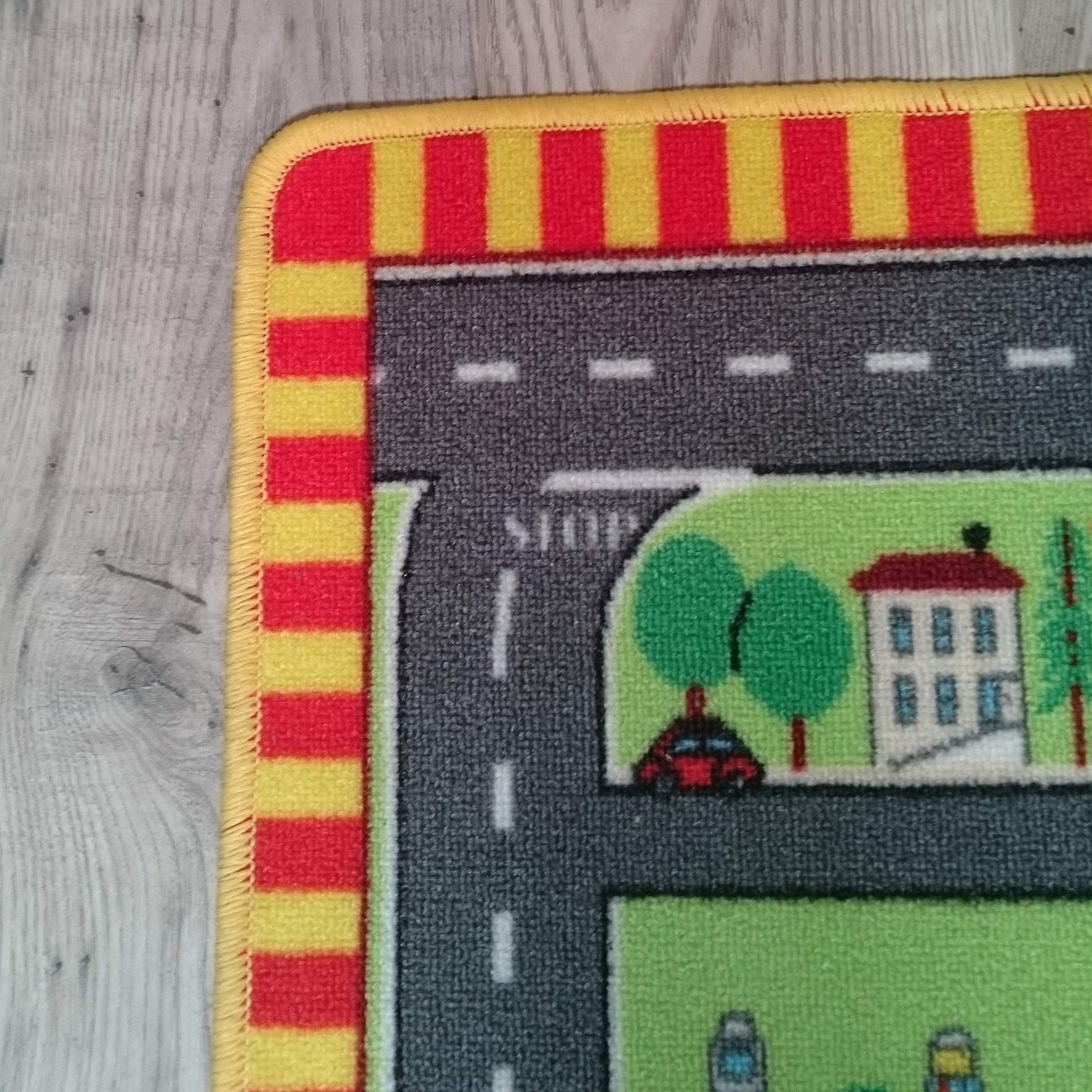 Zirkus Kinderteppich - 130 x 200 cm | Straßenspielmatte mit Zirkus | Zirkuswelt Kinderzimmermatte | rutschfest, Saum | CE-Normen