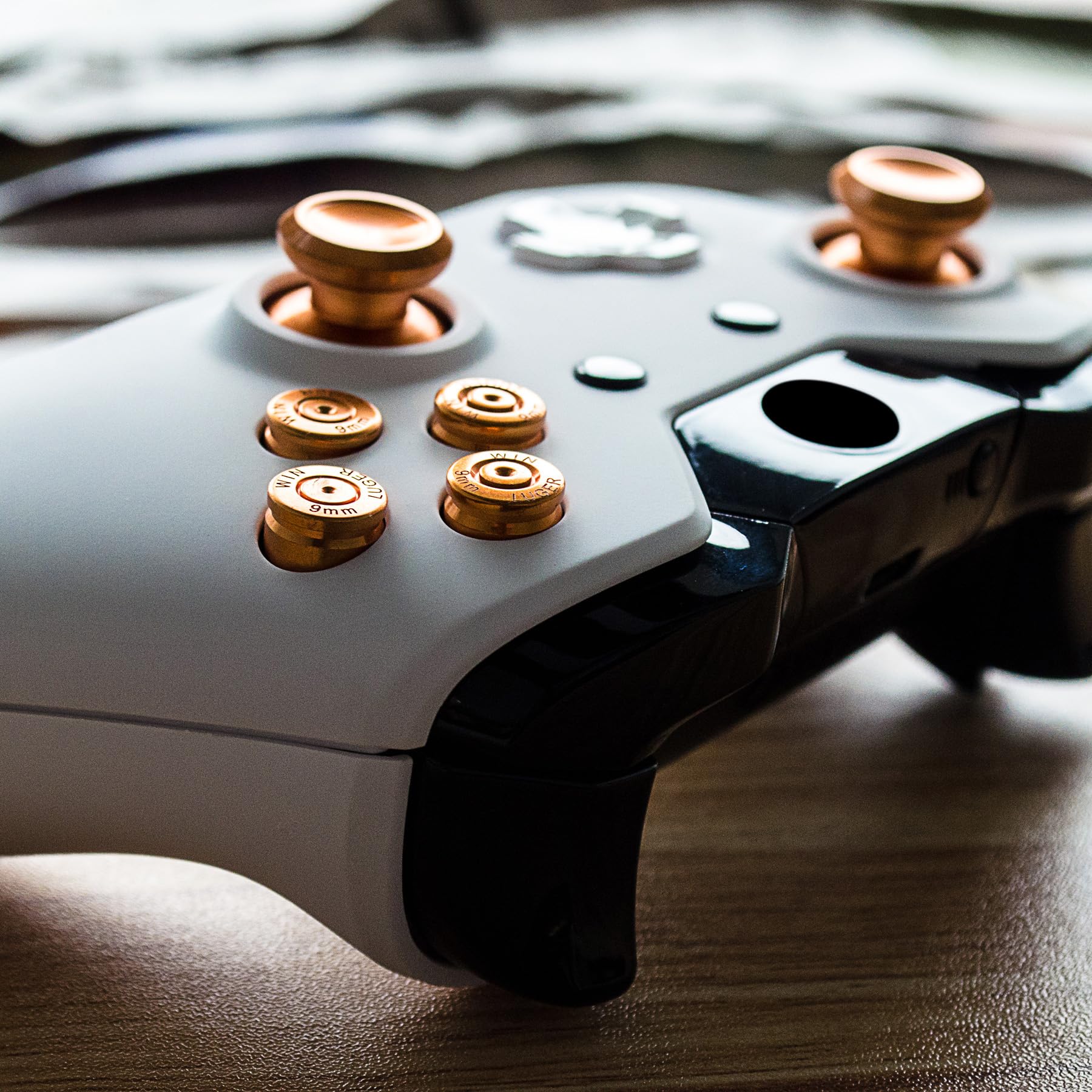 eXtremeRate Boutons ABXY de Remplacement pour Xbox One S/Xbox One X/Xbox One Elite/Xbox One Elite Series 2/Xbox One Standard, Boutons ABXY en Aluminium Doré