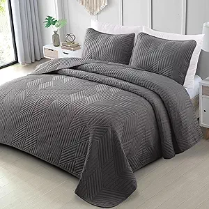 Exclusivo Mezcla Ultrasonic Twin Quilt Bedding Set, Lightweight Grey Bedspreads Soft Modern Geometric Coverlet Set for All Seasons (1 Quilt and 1 Pillow Sham)