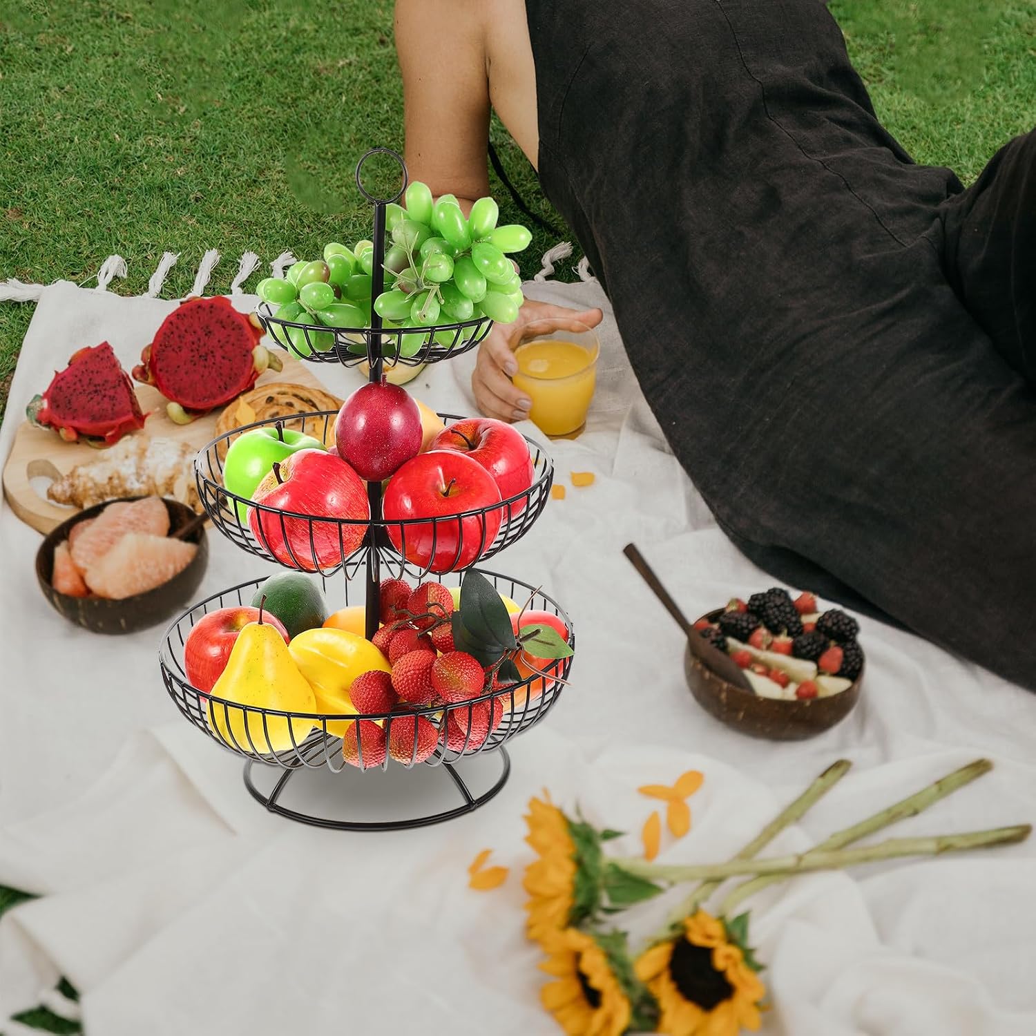 BESPORTBLE Tiered Serving Tray 3-Layer Iron Fruit Basket Black Multi-Layer Snack Stand for Kitchen Table Living Room Dessert Display